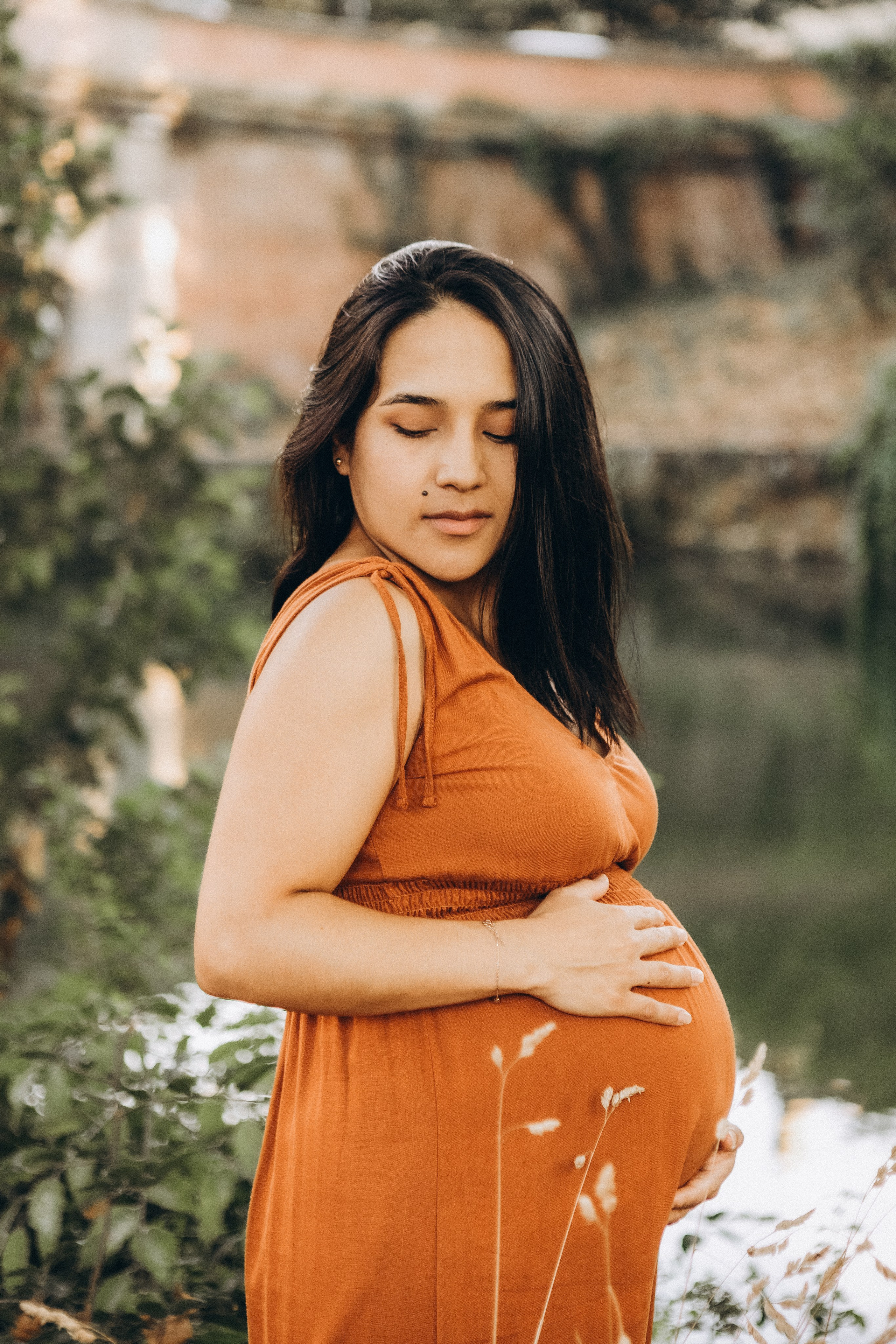 Séance photo grossesse et nouveau-né. Eugénie Smirnova — photographe à Toulouse et dans le sud-ouest de la France