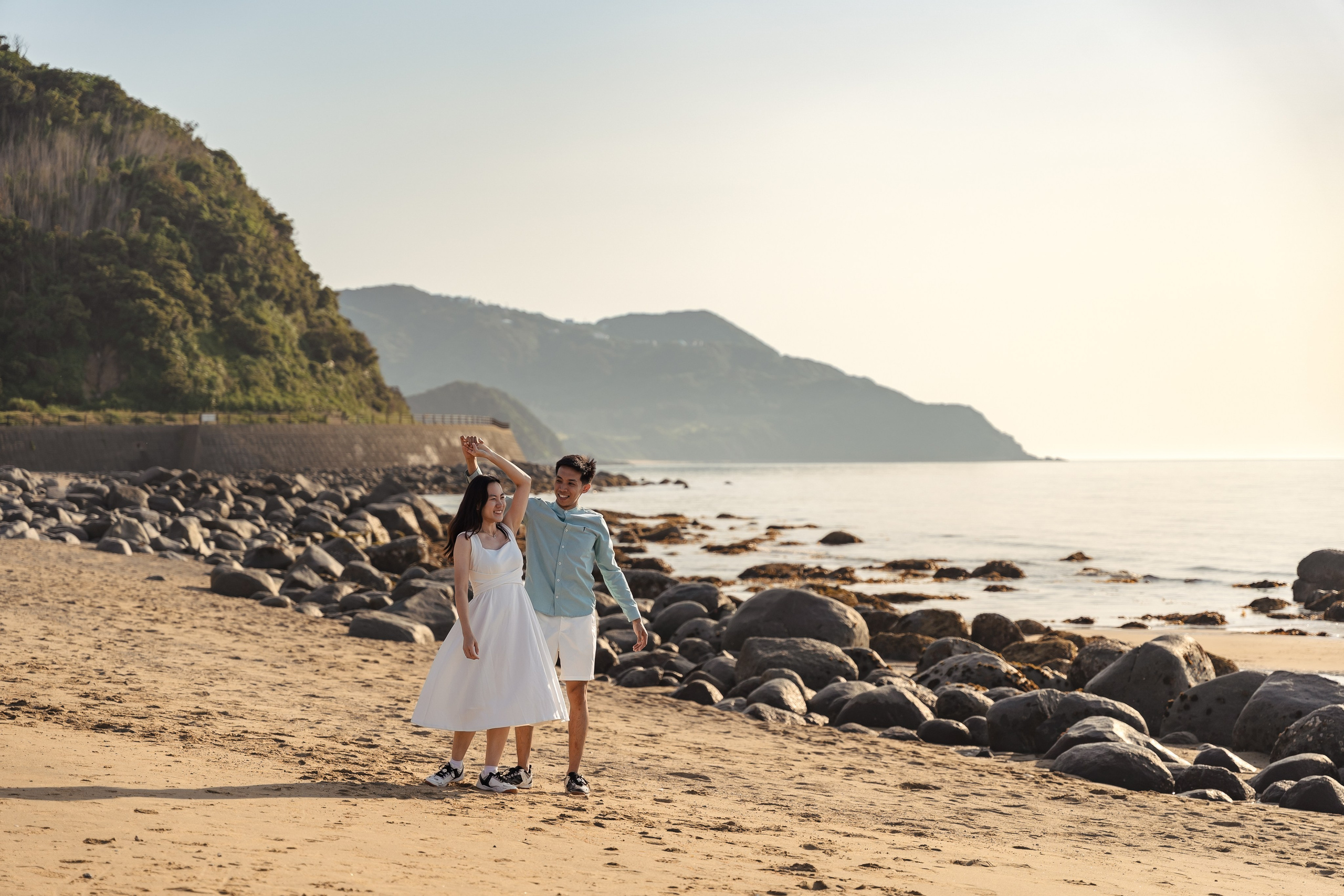 Fukuoka Couple Photoshoot: Roses, Totoro Forest & Sunset Love Story