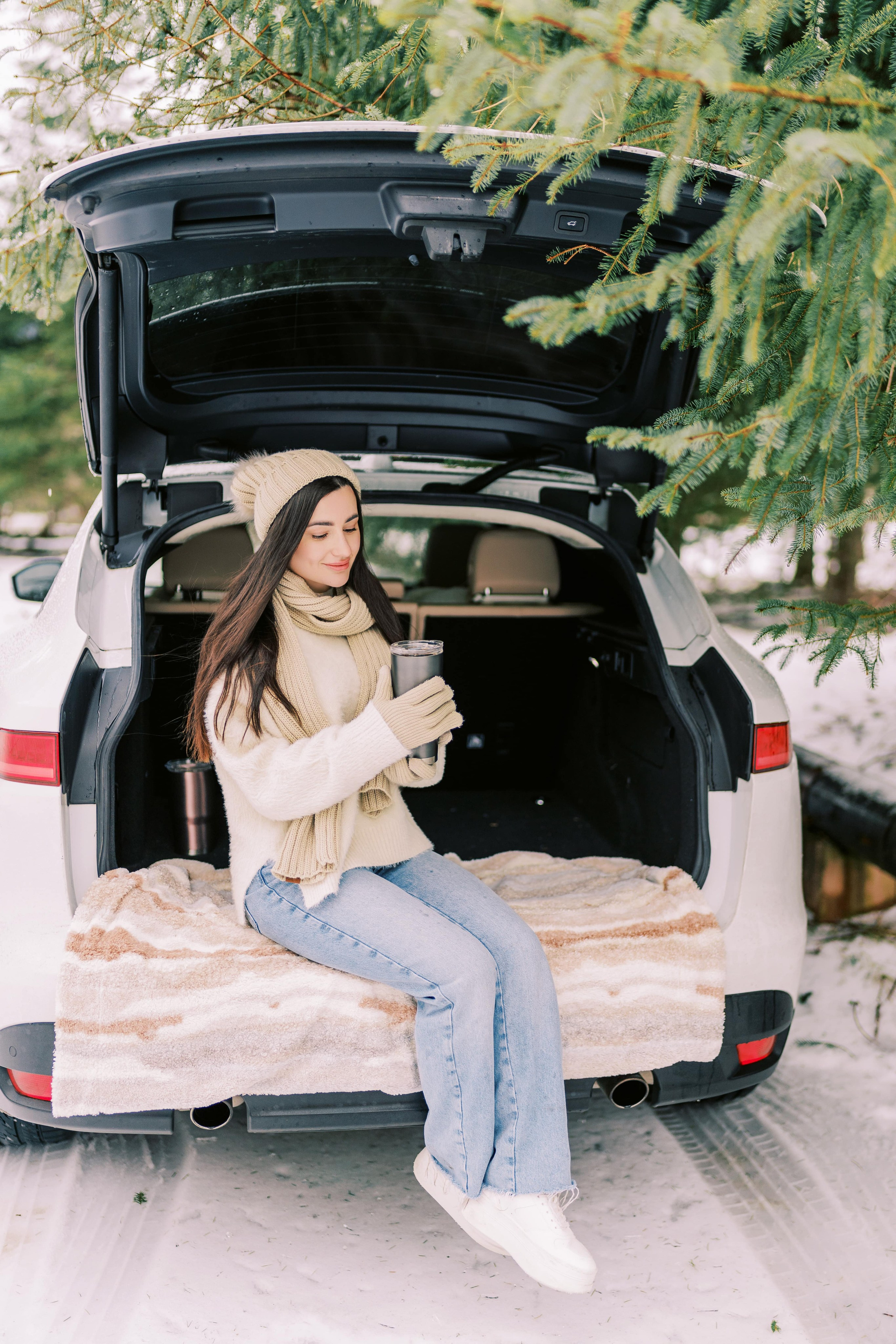 Irina & Bogdan / January 2024. Rattlesnake Lake, WA. EVAN ARISTOV WEDDING PHOTOGRAPHY — Seattle Wedding Photographer