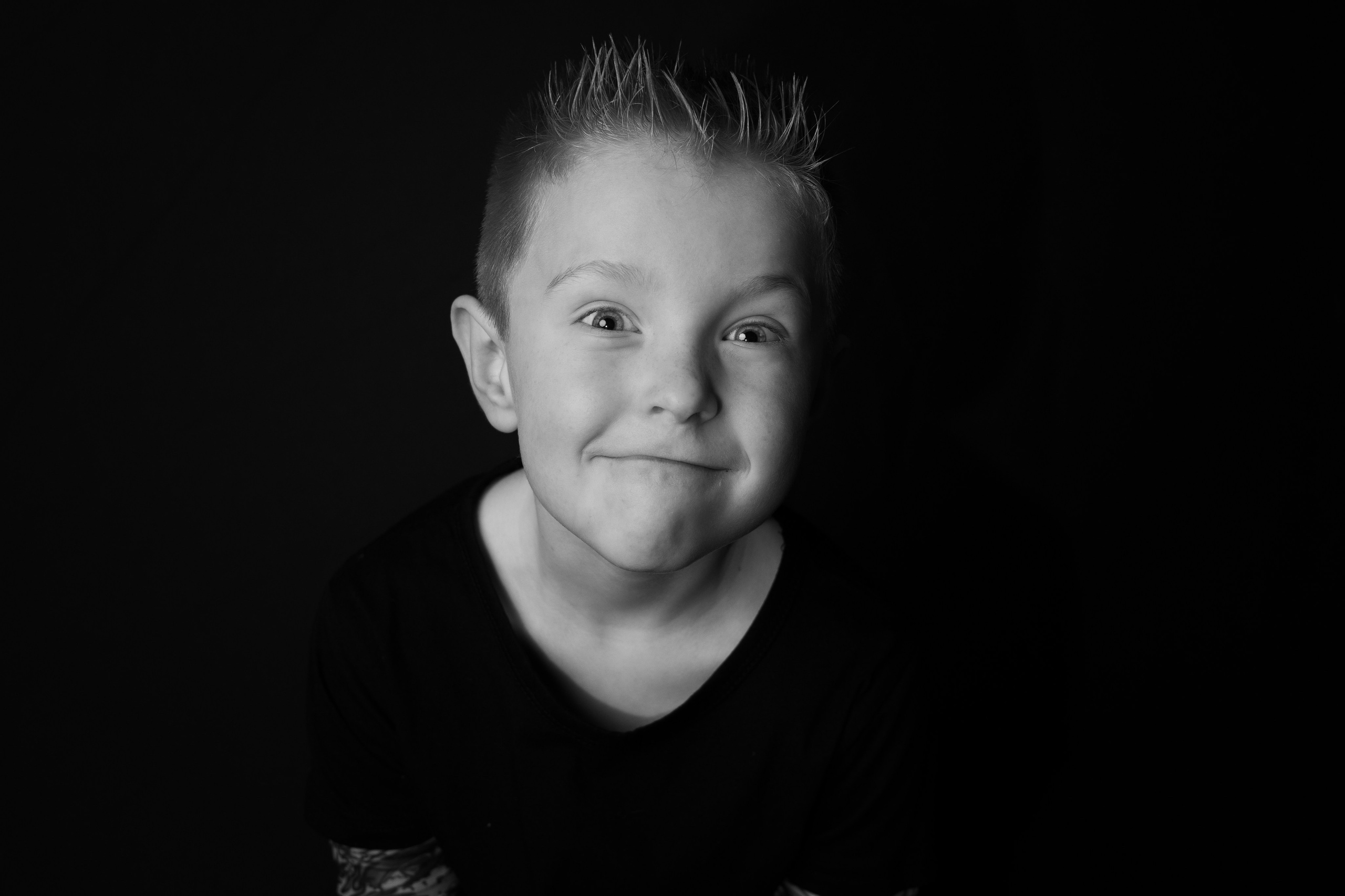 Services. ARTAMIND Photography. Portraits, Family Sessions, Events. Buffalo, NY