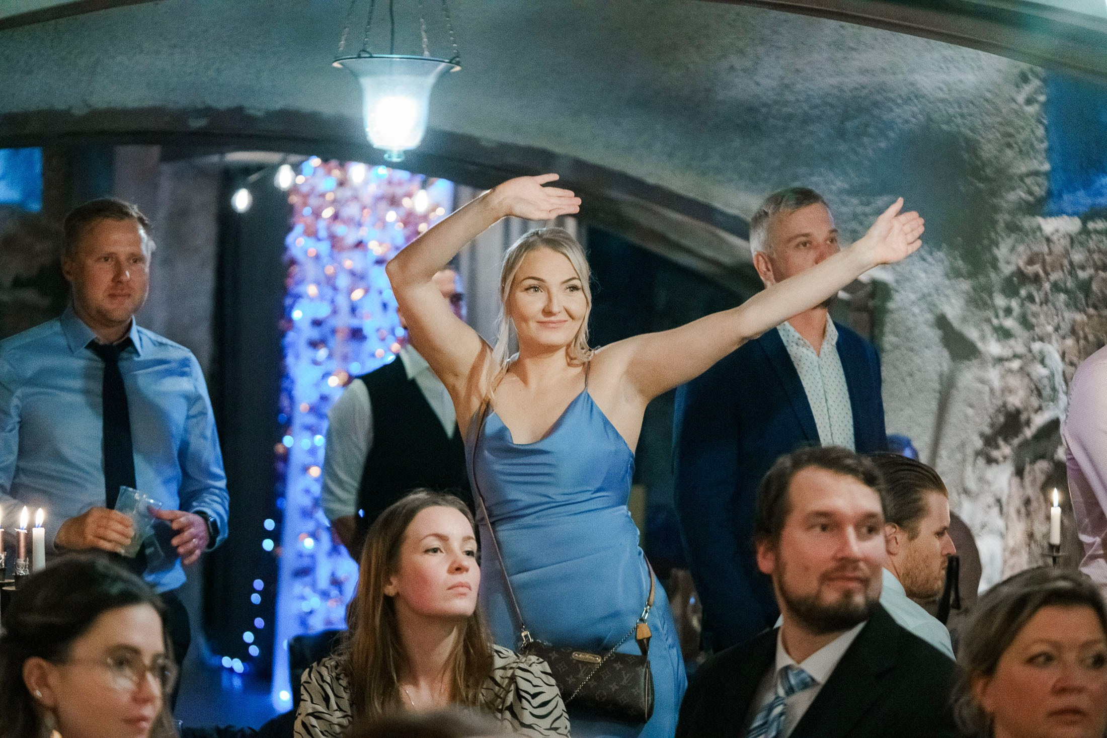 S&J, hääkuvaus Porvoon Tuomiokirkko ja Levinin kellari