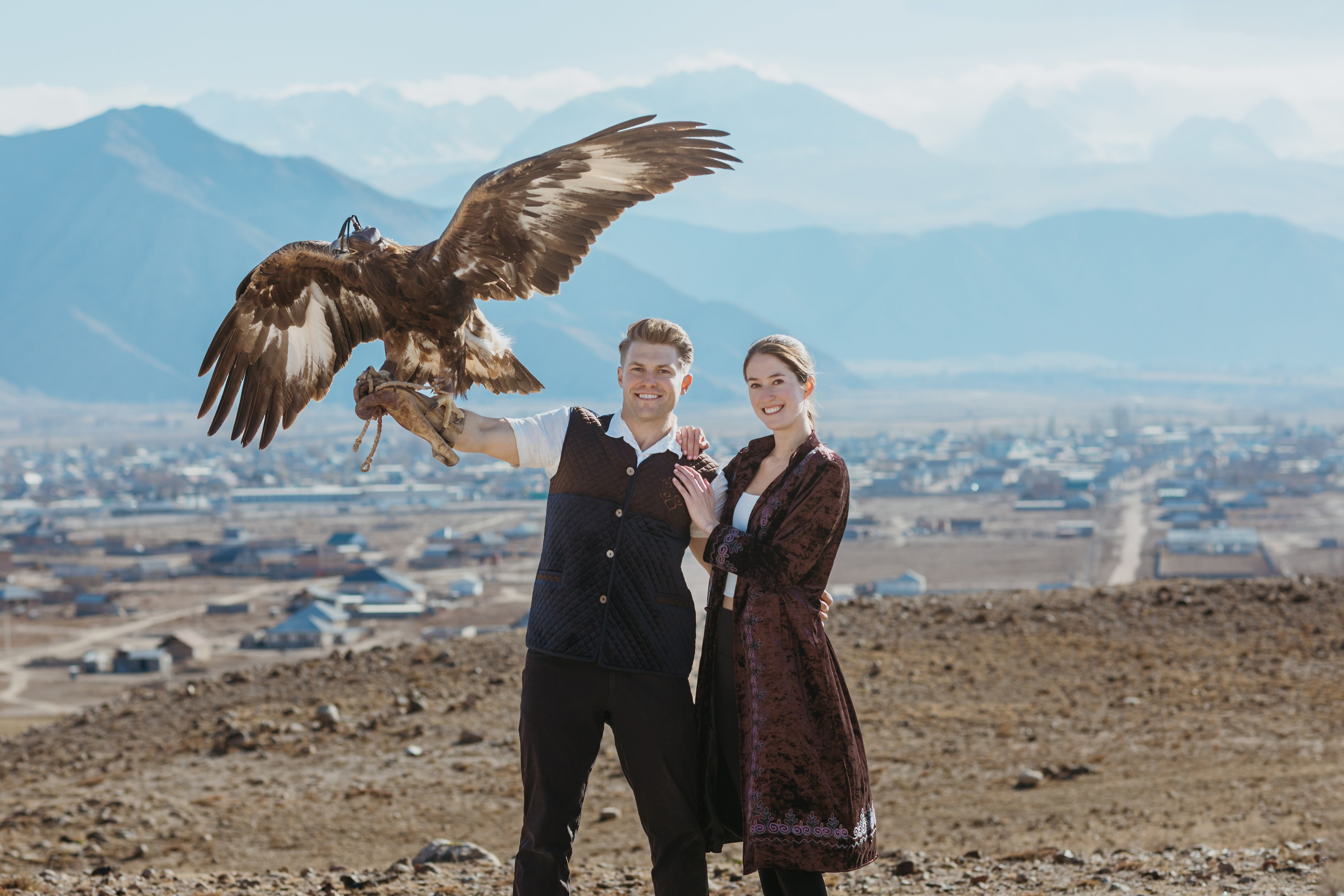 Предложение Дэниела и Джесс — Иссык-Куль, Каджи-Сай | Оксана Шувалова фотограф — Proposal Photos Kyrgyzstan (Issyk-Kul, Kajy-Say). Фотограф в Бишкеке Оксана Шувалова