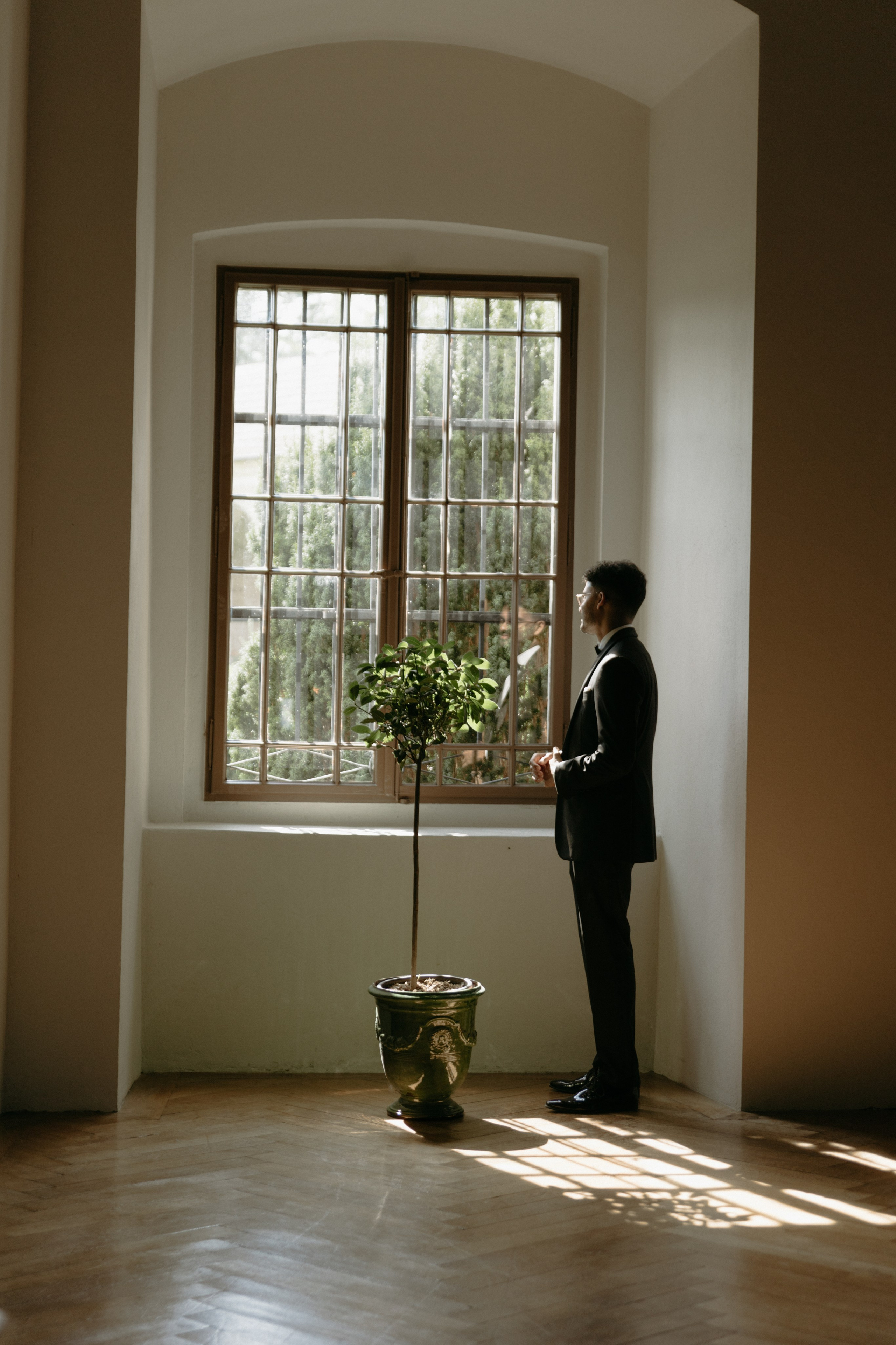 Elegant Castle Wedding in Austria | Alwin & Ruth’s Fairytale Celebration. Wedding photographer and videographer based in Timisoara, Romania