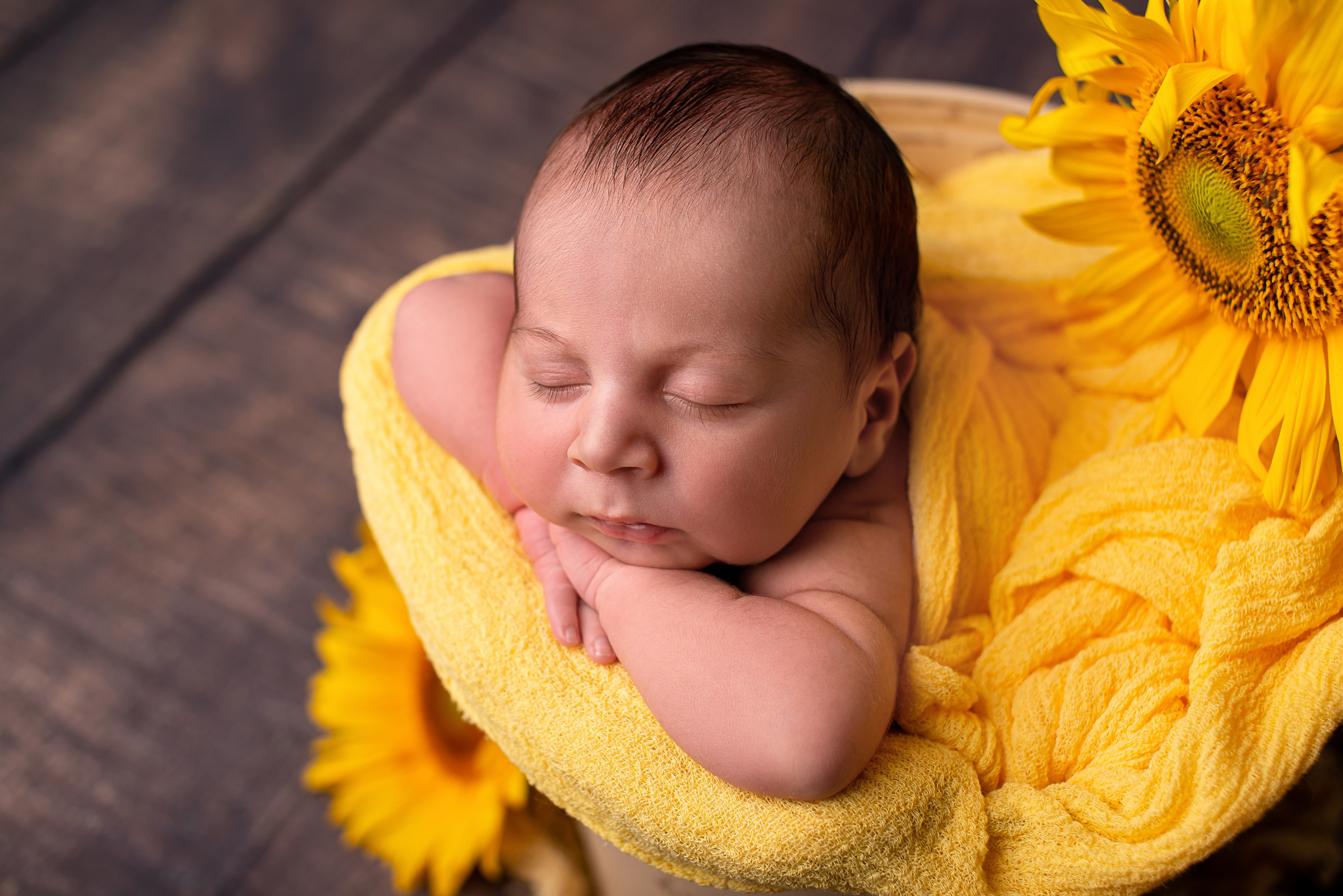 Neugeborenenfotos in Berlin – Studio oder bei Ihnen zu Hause