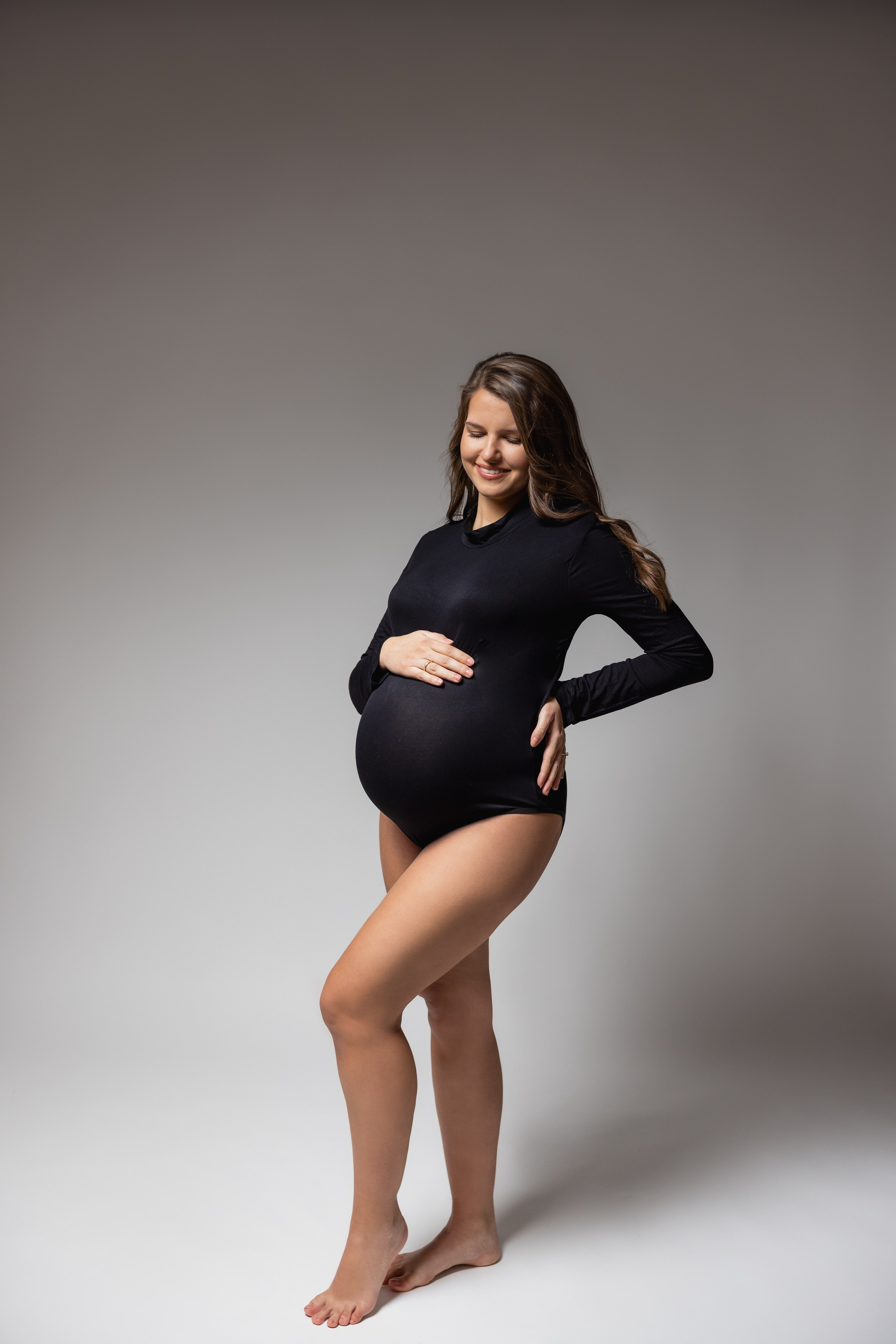 Babybauchshooting. Neugeborenenfotografie Pforzheim Katharina Jozic