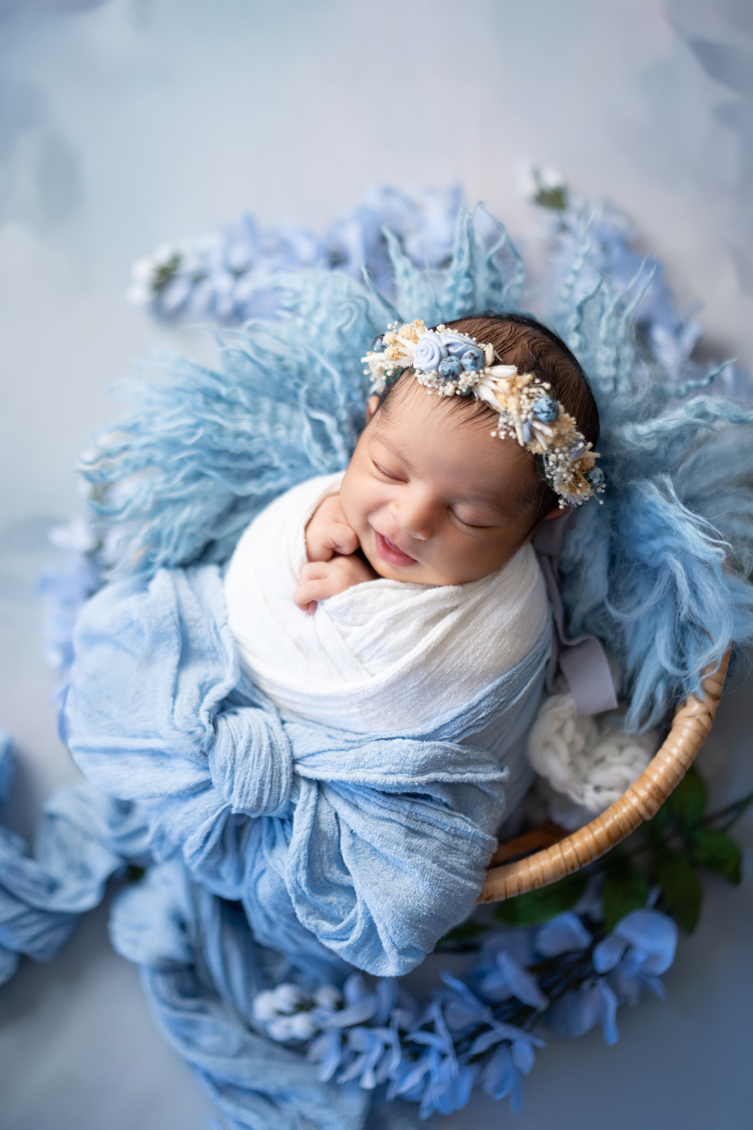 Posed Newborn. Maternity, family and newborn photography in San Francisco Bay Area