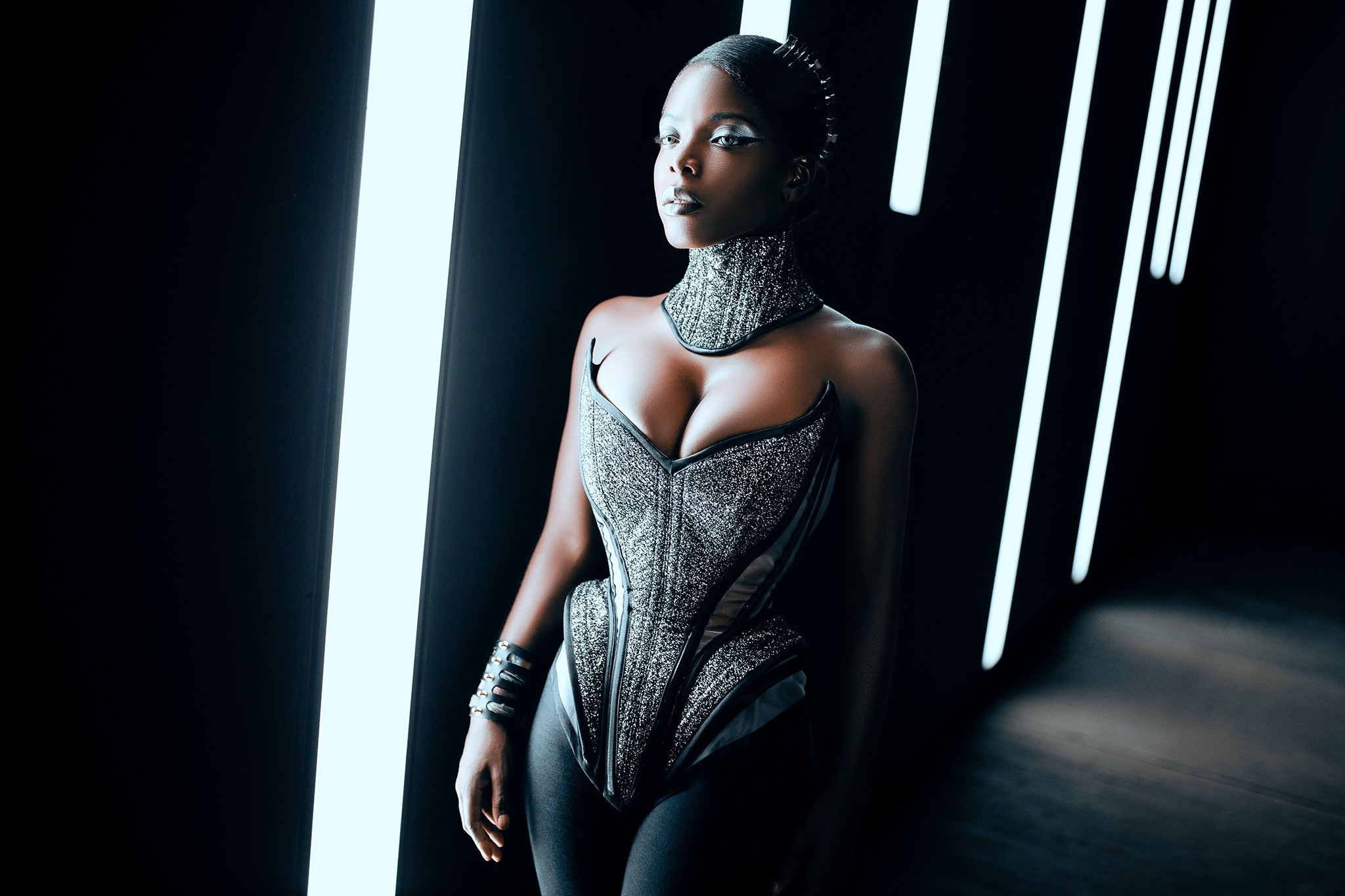 Theresa - Alternative fashion model from Paris. Mark Smilyanic | Portrait and Adventure Photographer from Belgrade