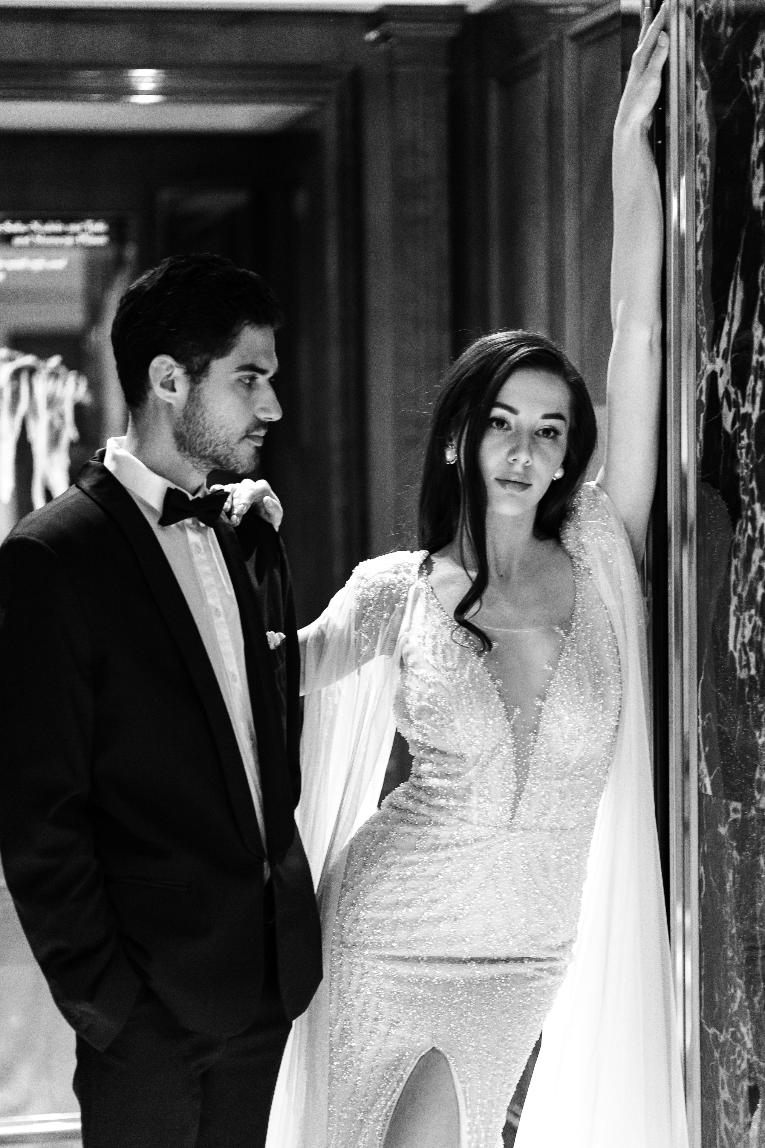 Getting Ready im Ritz Carlton Berlin: Ein zauberhafter Start in den Hochzeitstag. Hochzeitsfotografie in Berlin Nataliia Schütze