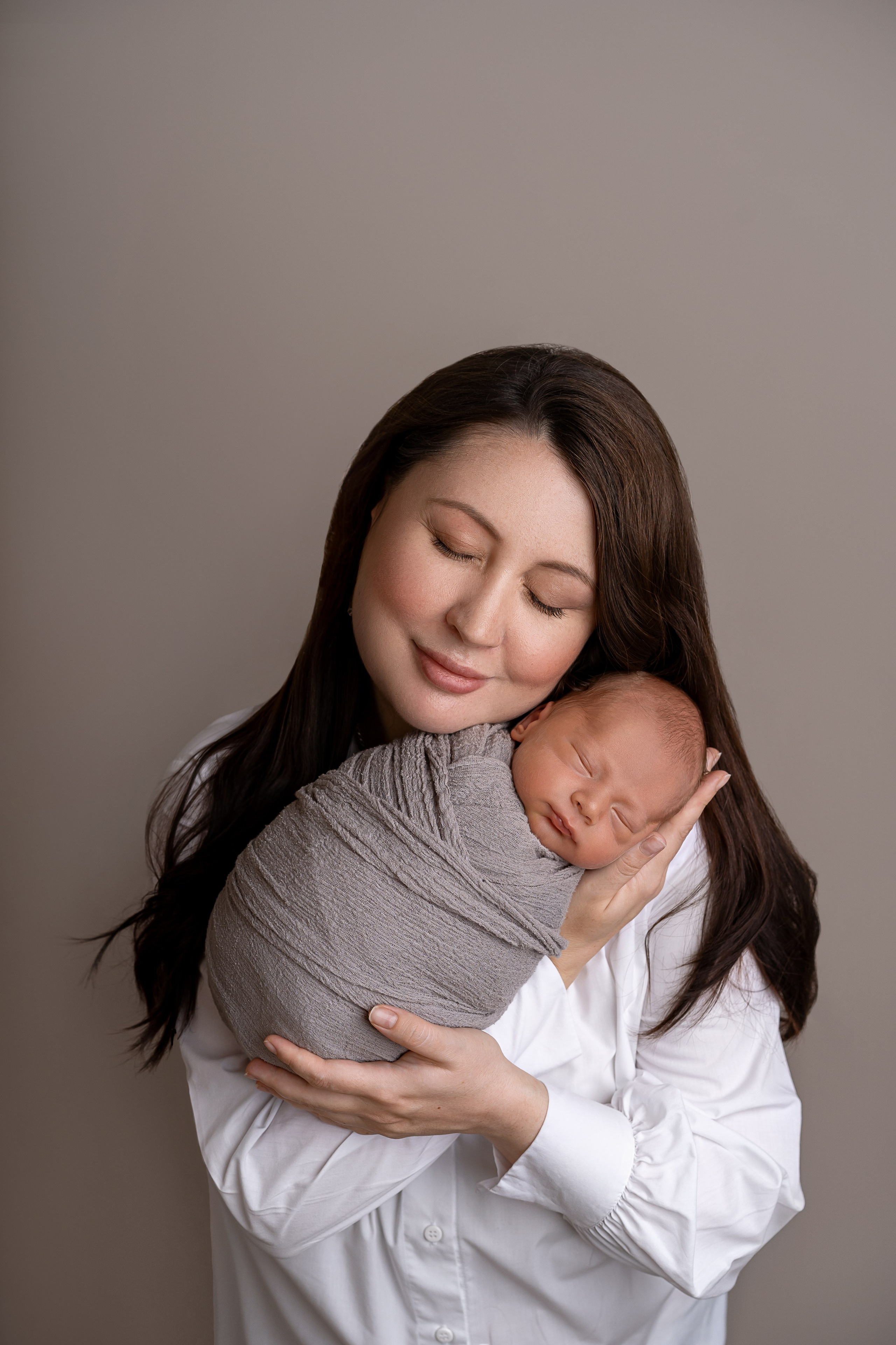 Neugeborenenfotos in Berlin – Studio oder bei Ihnen zu Hause