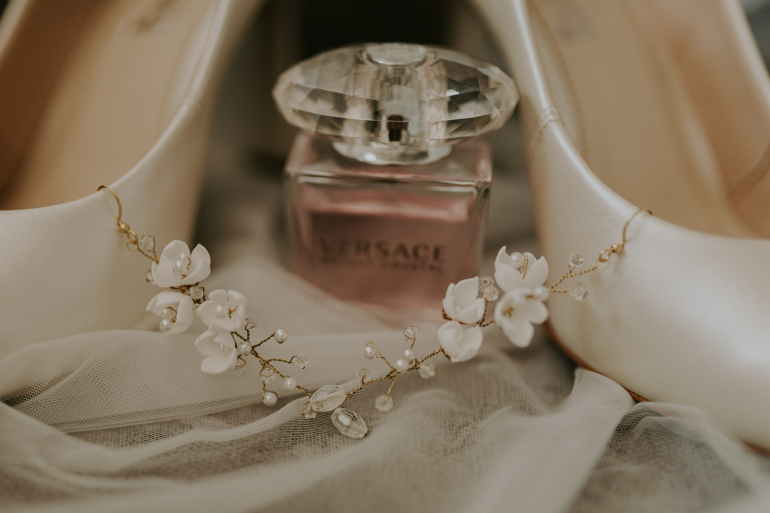 Dwór Wierzbno: plenerowy ślub pod wierzbą. Karkowskafoto - fotografia miłości