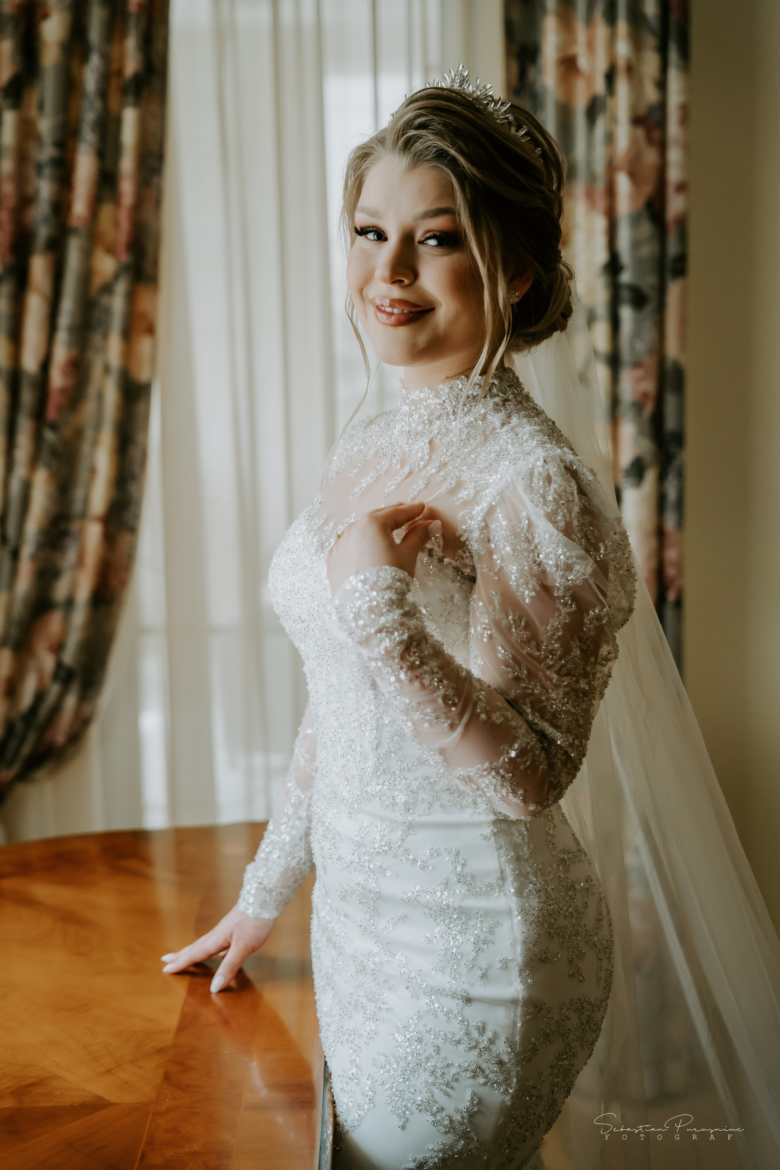 Larisa & Iulian. Sebastian Purusniuc Fotograf - Iasi