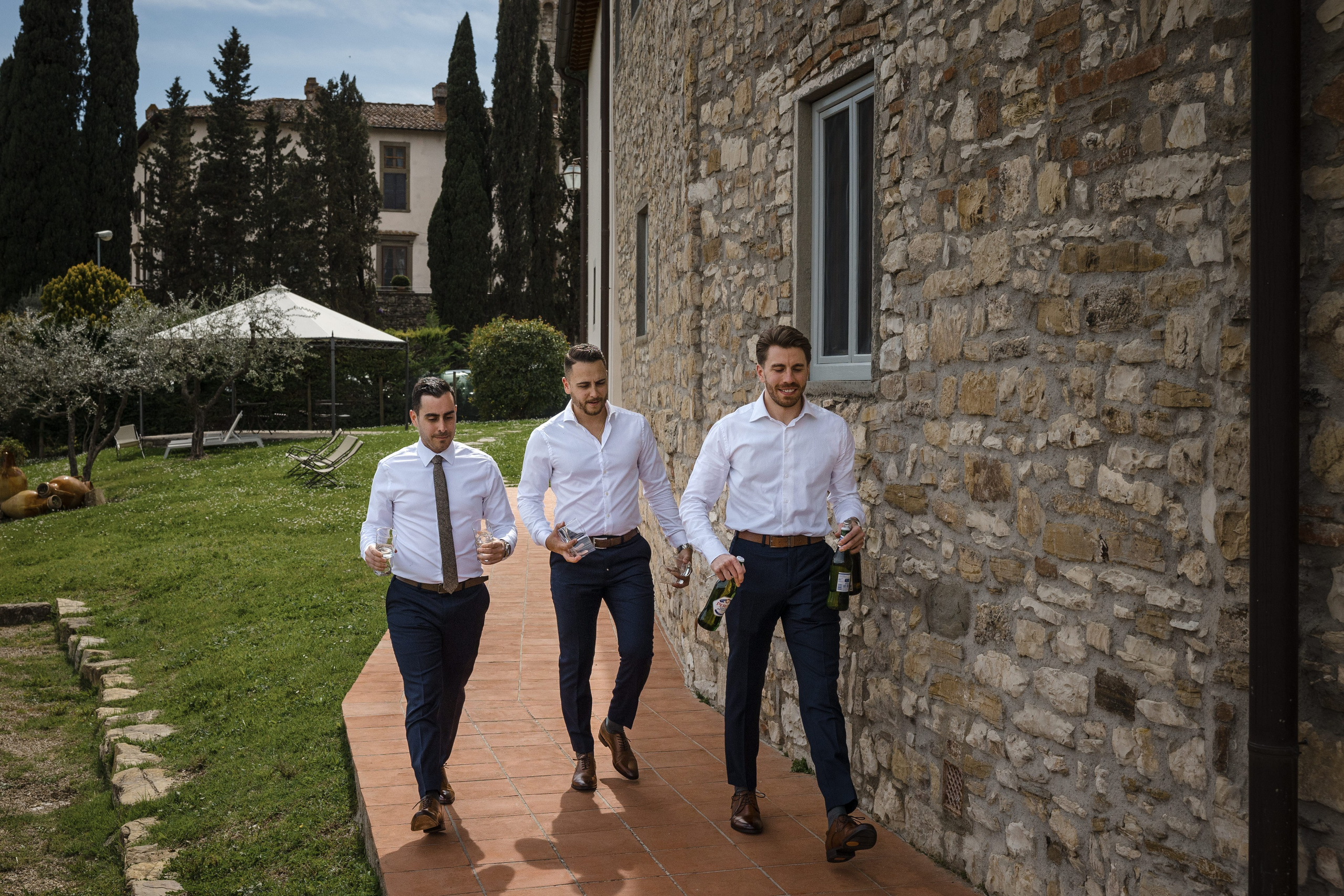 Luxury Destination Wedding in Tuscany | Castello Vicchiomaggio. Lisbon Wedding Photographer | Timeless Documentary Wedding Photography