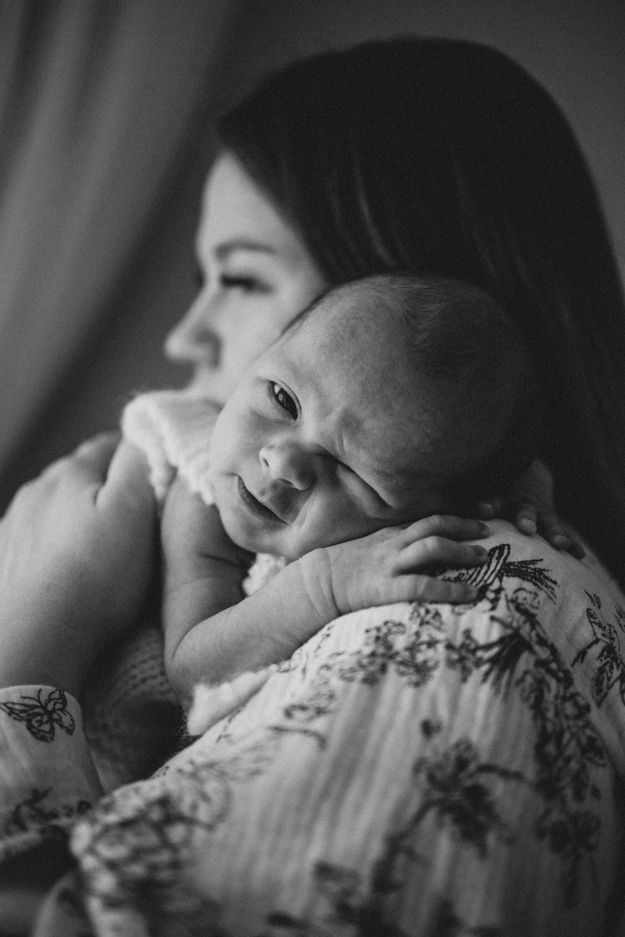 Фотограф родов, семей и новорожденных малышей в Дубае