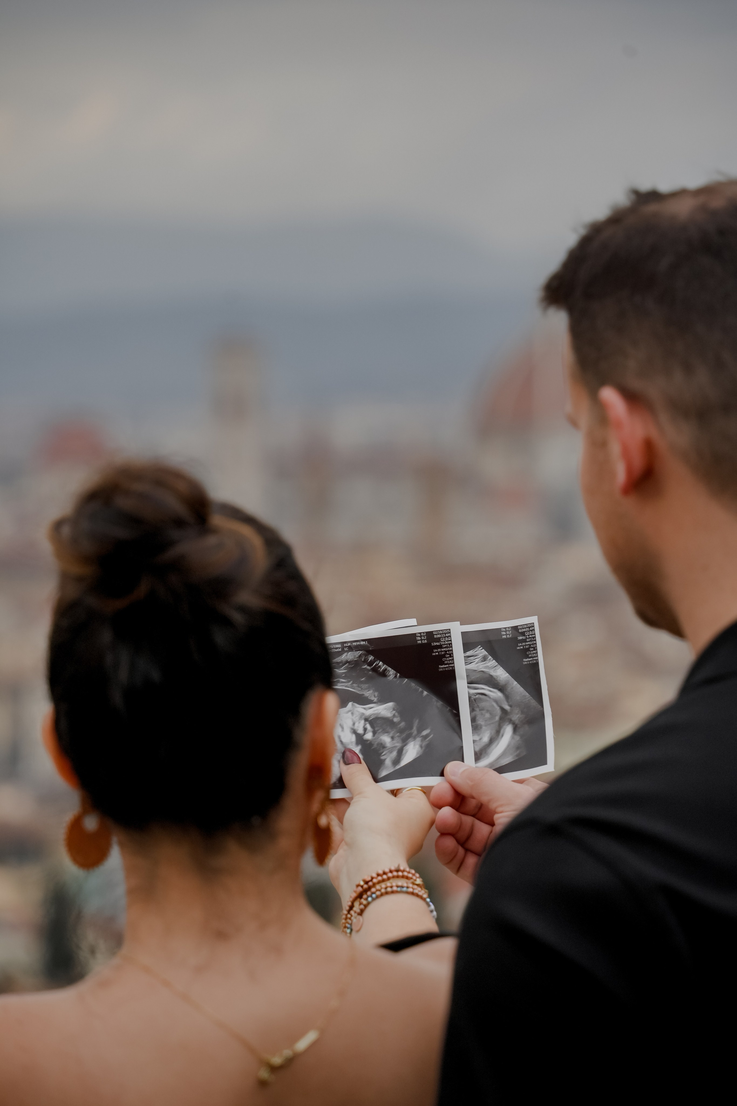 Family Photoshoot. Wedding Photographer in Italy