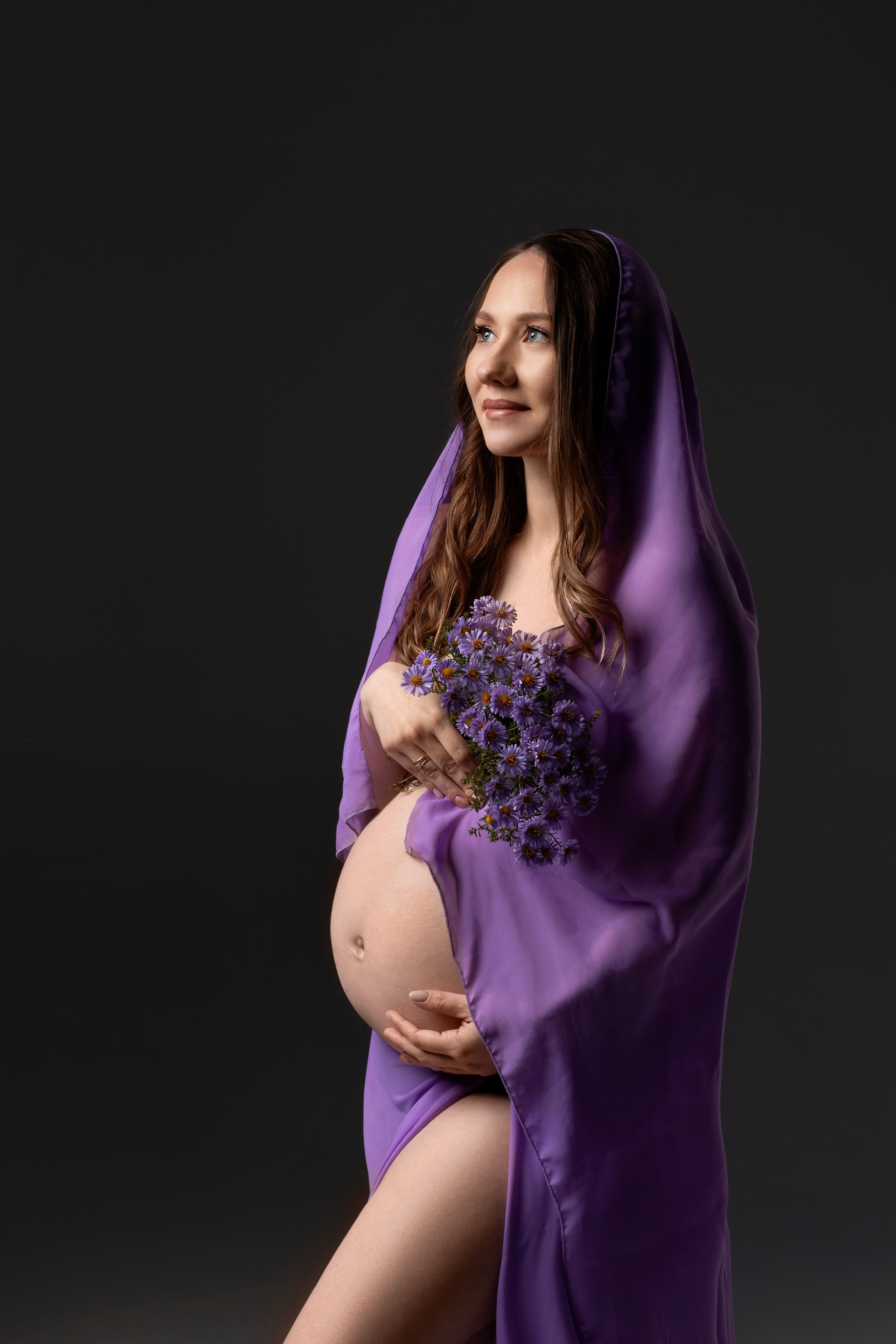 Photo shoot in minimalist style. Professional photographer in Spain