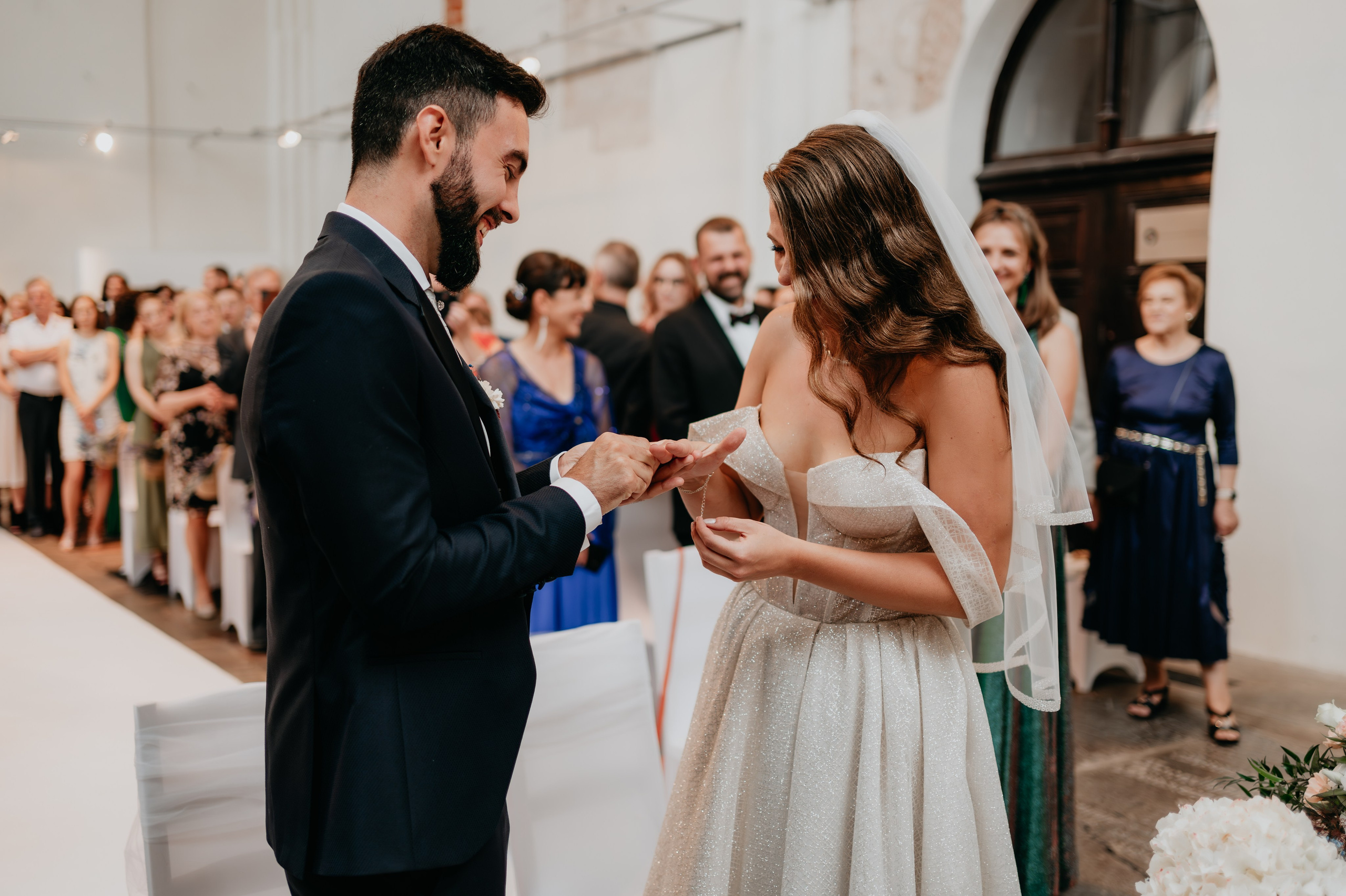 Fotograf ślubny Gdańsk - naturalny reportaż ślubny, sesja narzeczeńska, sesja ślubna, zaręczyny. Zdjęcia pełne dobrych emocji. Fotograf ślubny & lifestyle Gdańsk, Karolina Baczewska