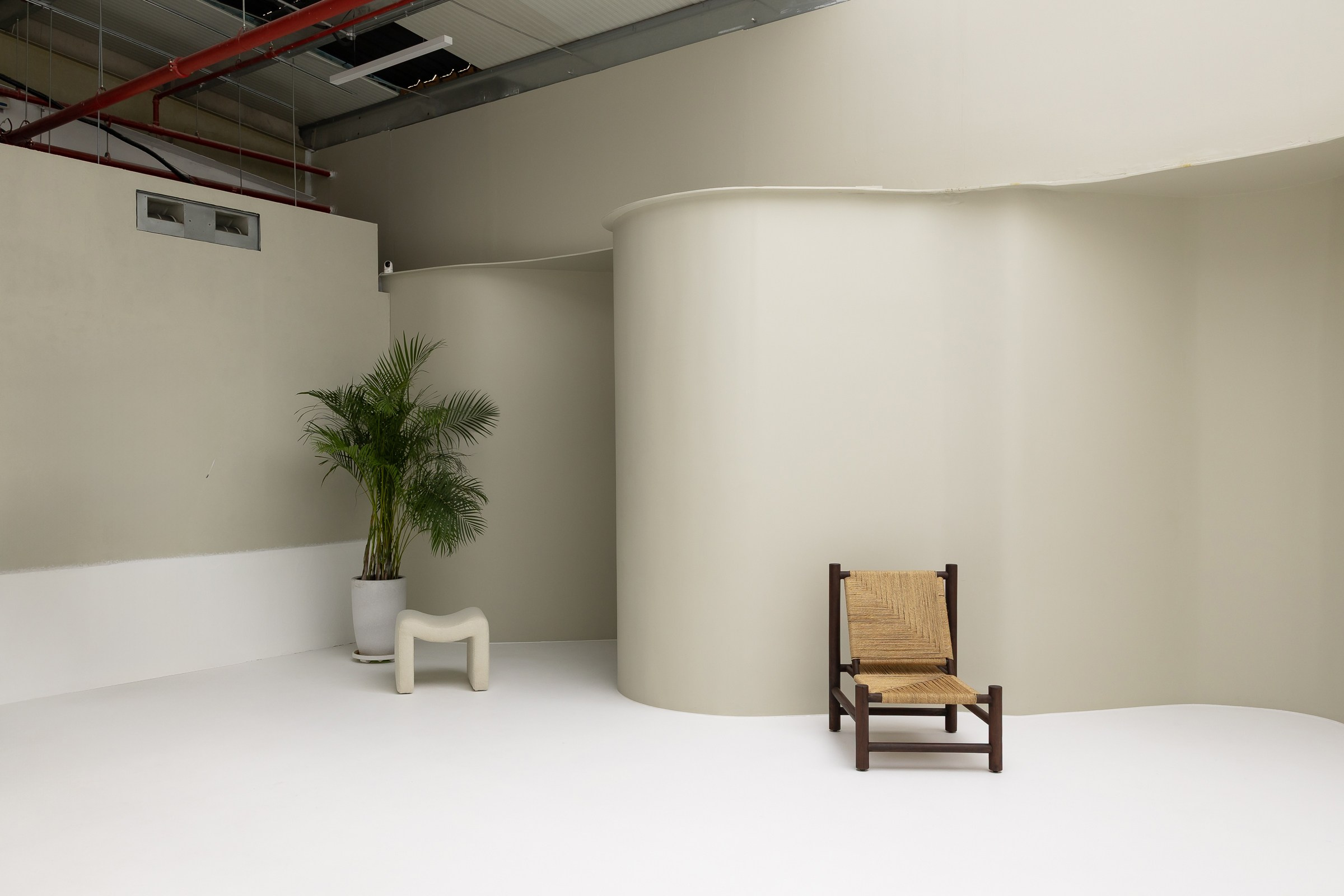 Rental. Sky Zone. Textured walls and Natural light on cyclorama. Photo and video production in Dubai UAE