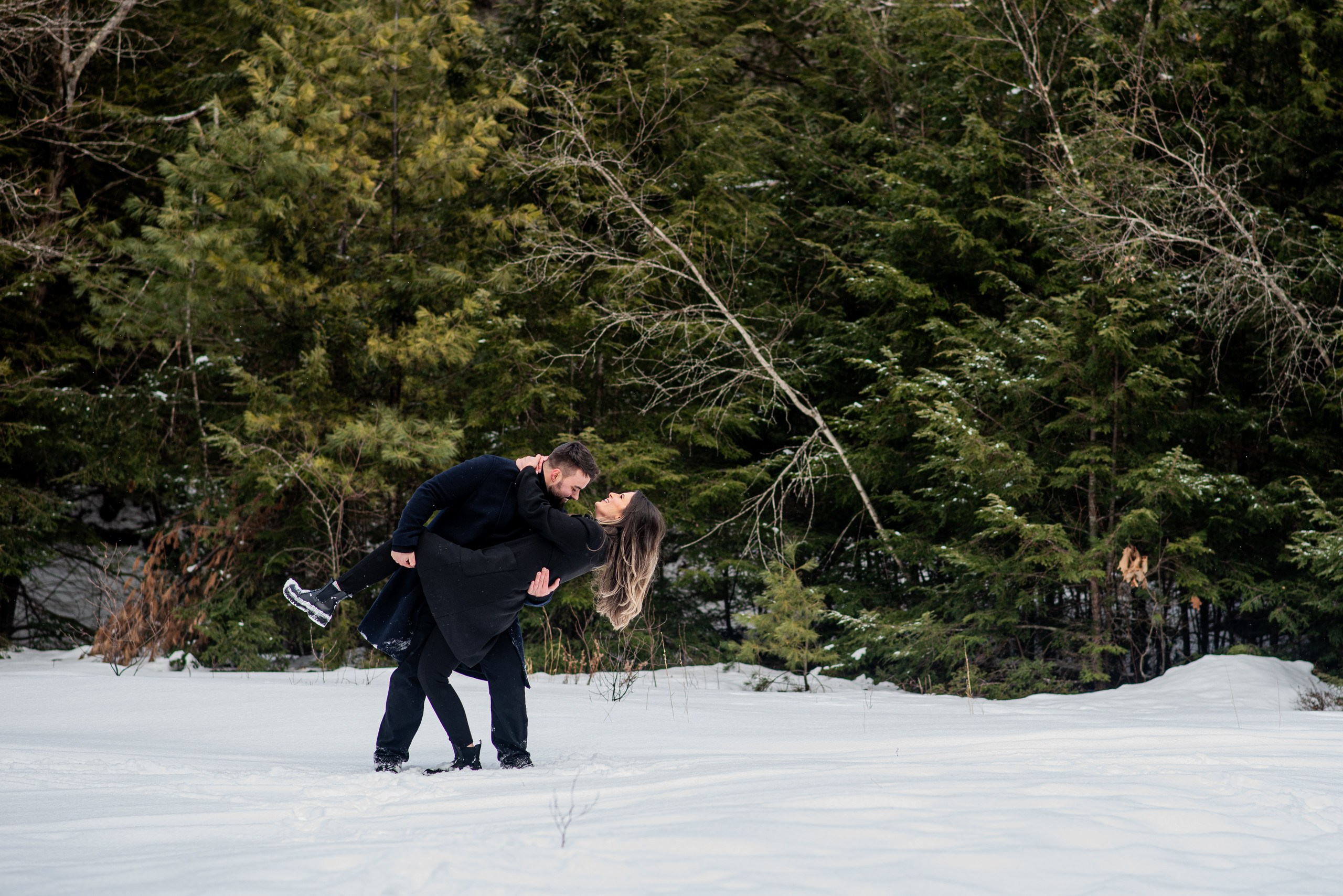 A Love Story in the Snow: Photo Shoot and Surprise Proposal. Wedding photographer in Orlando, Boston & New York Anderson Marques