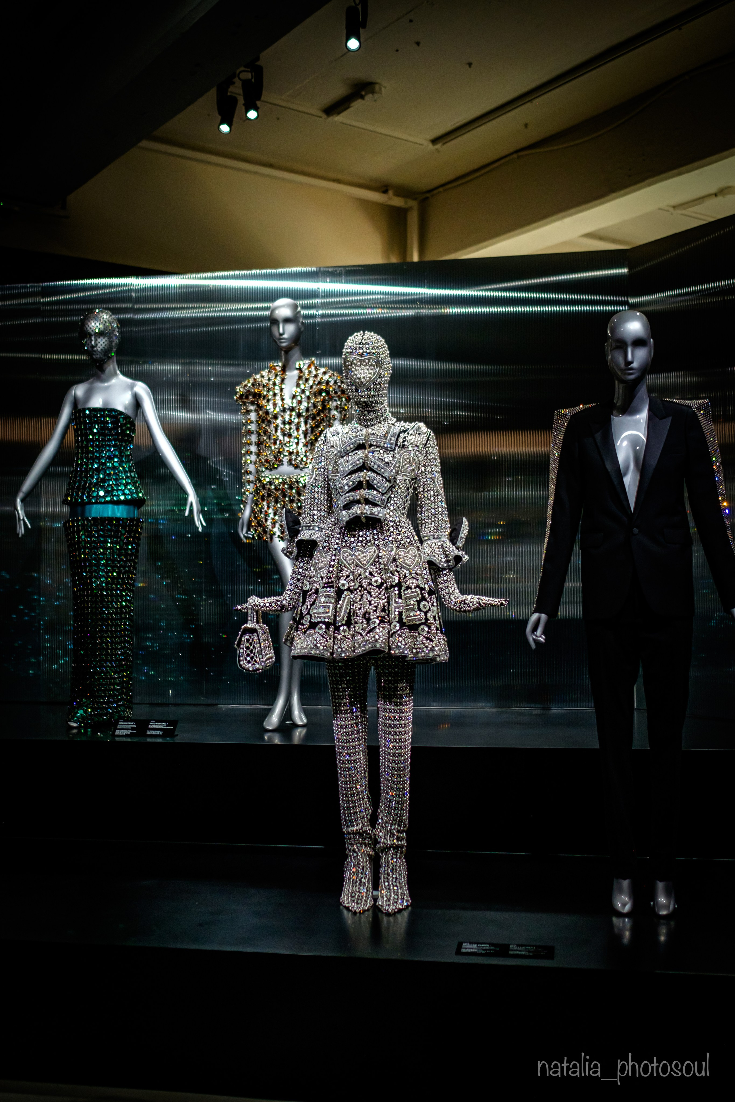 SWAROVSKI MASTERS OF LIGHT FROM VIENNA TO SEOUL. Photographer in Seoul Dobrokvashina Natalya