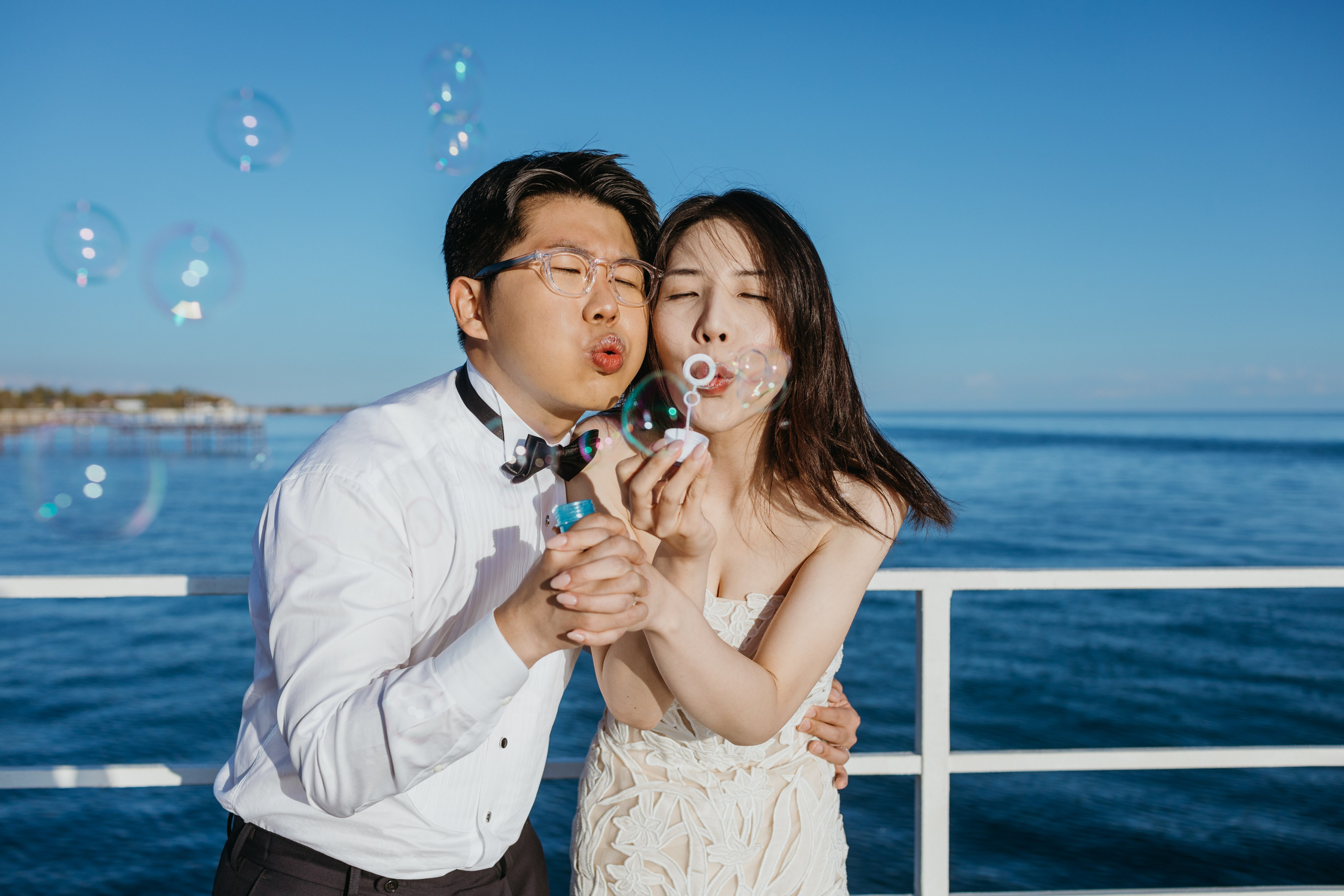 Чесан и Лиса (South Korea) — свадебная фотосессия на Иссык-Куле, пансионат “Каприз” | Chisun & Lisa — Issyk-Kul Lake wedding photos, Capriz. Фотограф в Бишкеке Оксана Шувалова