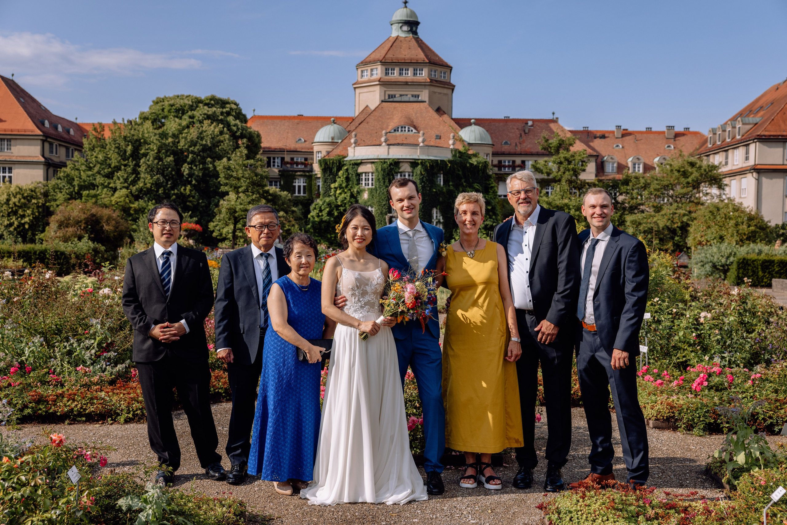 Café im Botanischen Garten. Deutsche - Japanische Hochzeit. Hochzeitsfotograf München Taufe Familienfotograf Tanja Mauke