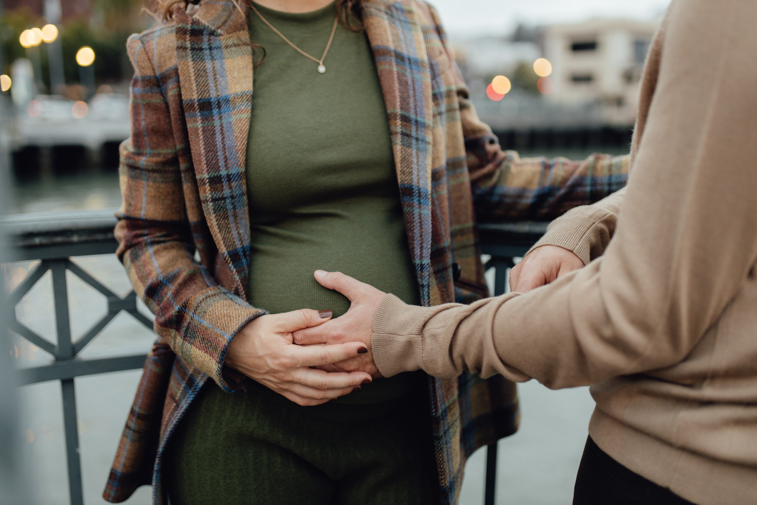 Pier 7 Maternity Photography San Francisco|Waterfront Pregnancy Photos. Maternity, newborn photographer in the Bay Area|Iryna Rakivnenko