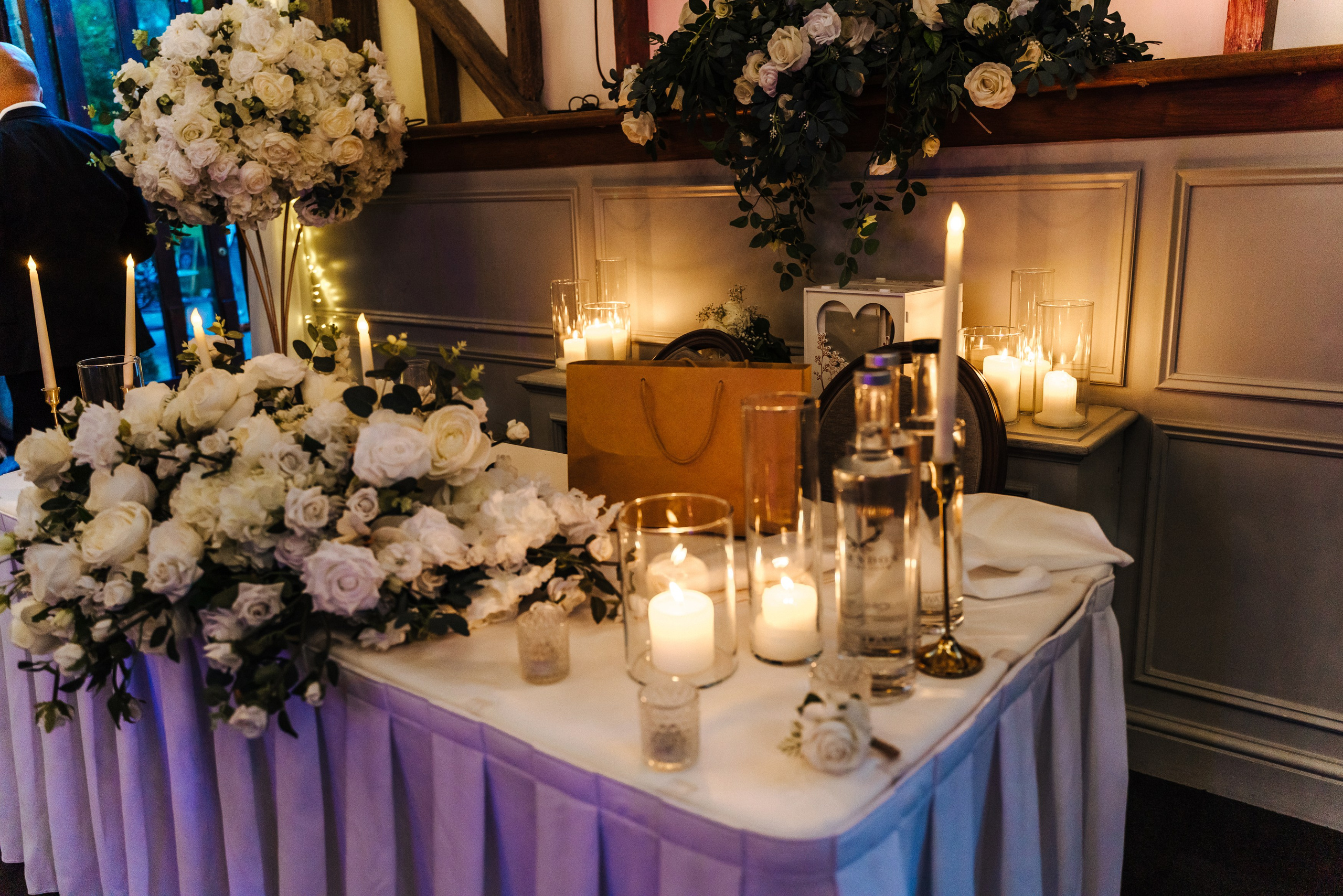 Wedding at Essendon Country Club. Photographer in England Ekaterina Romanova