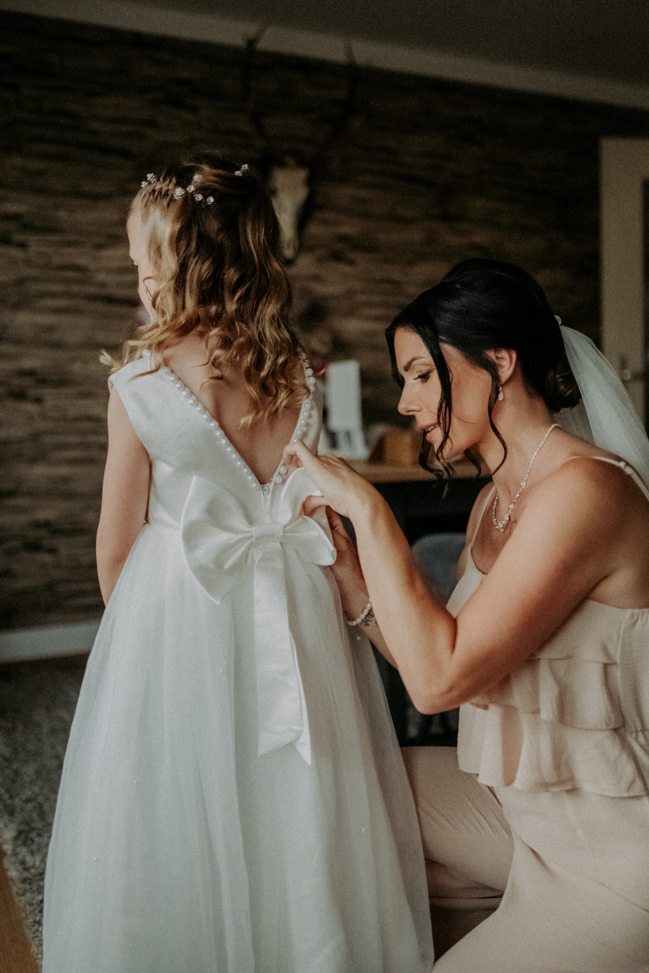 Hochzeit von Jenny & Basti – Emotionale Hochzeitsfotos | Hochzeitsfotograf Würzburg. Anna Saribekyan – Beste Hochzeitsfotografin in Würzburg, Top 10 in Deutschland