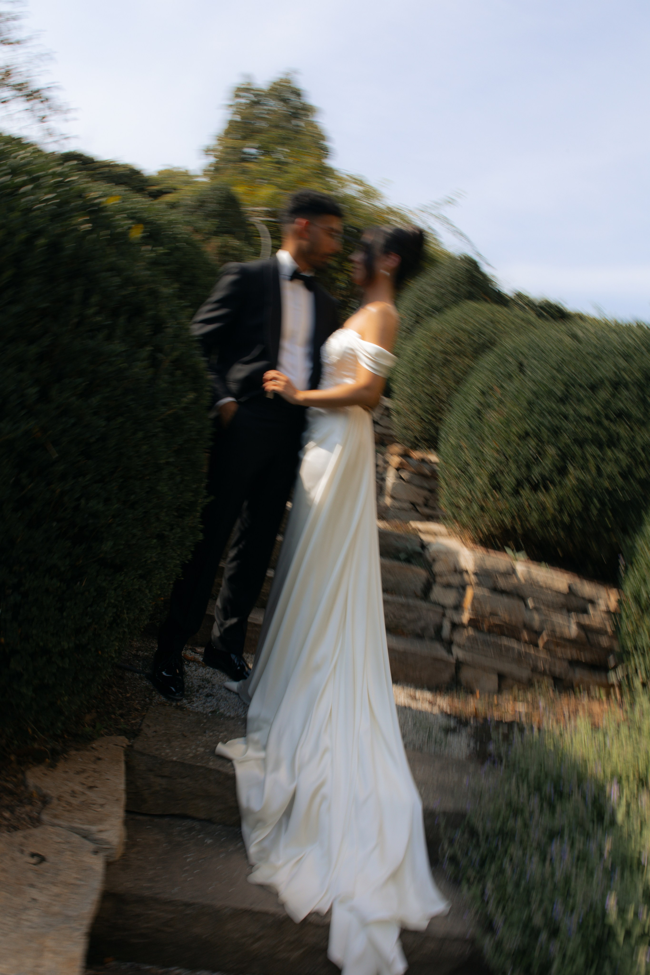 Elegant Castle Wedding in Austria | Alwin & Ruth’s Fairytale Celebration. Wedding photographer and videographer based in Timisoara, Romania