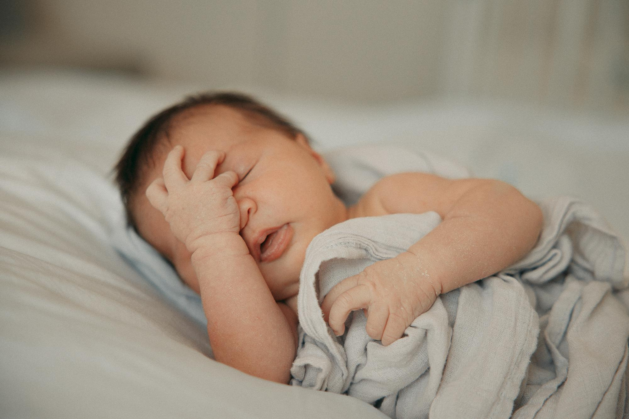 NEWBORN. Anna Gabitova — Family, Maternity, Lifestyle Photographer in Montreal