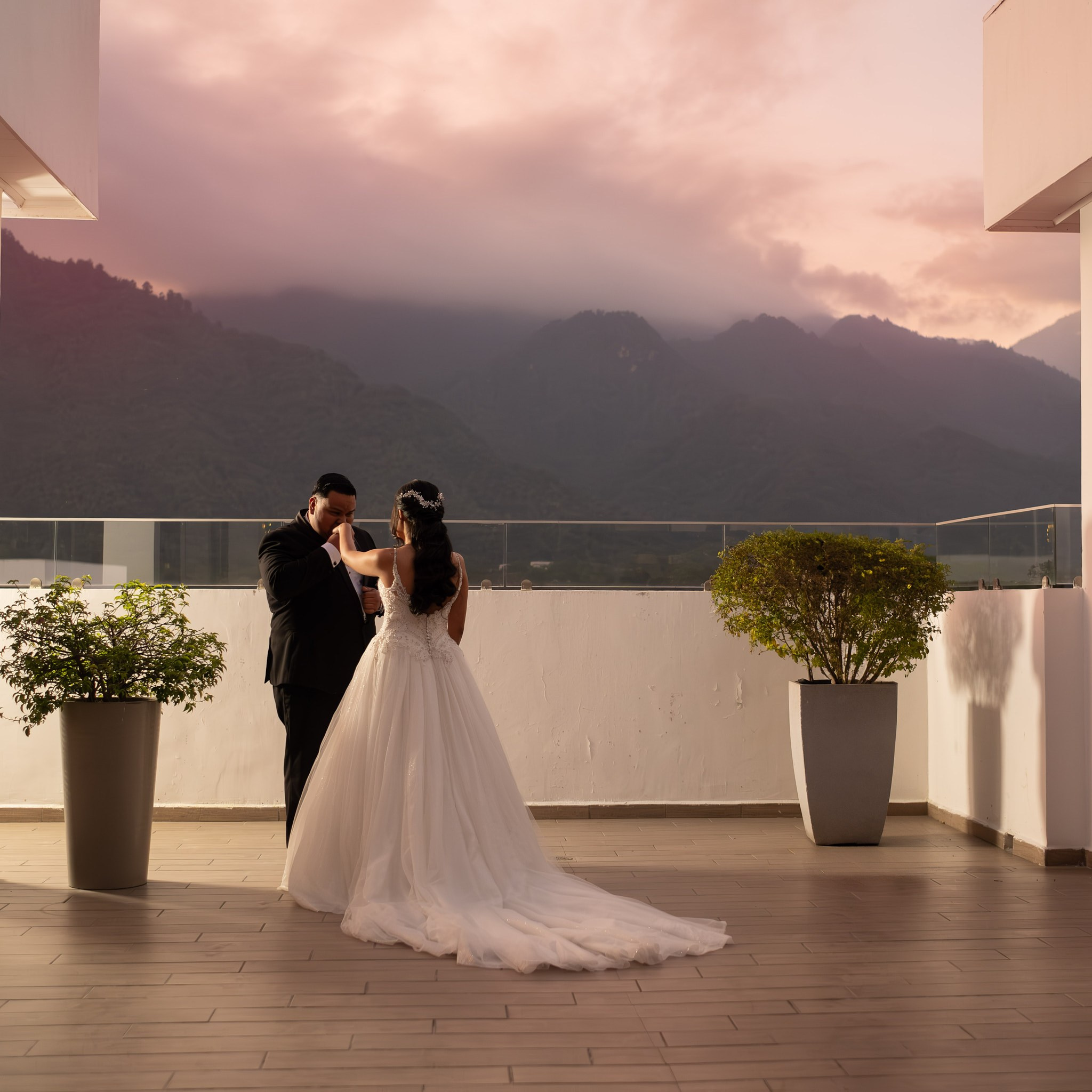 Daniel Brand | Fotografía de Bodas y Comercial en Honduras