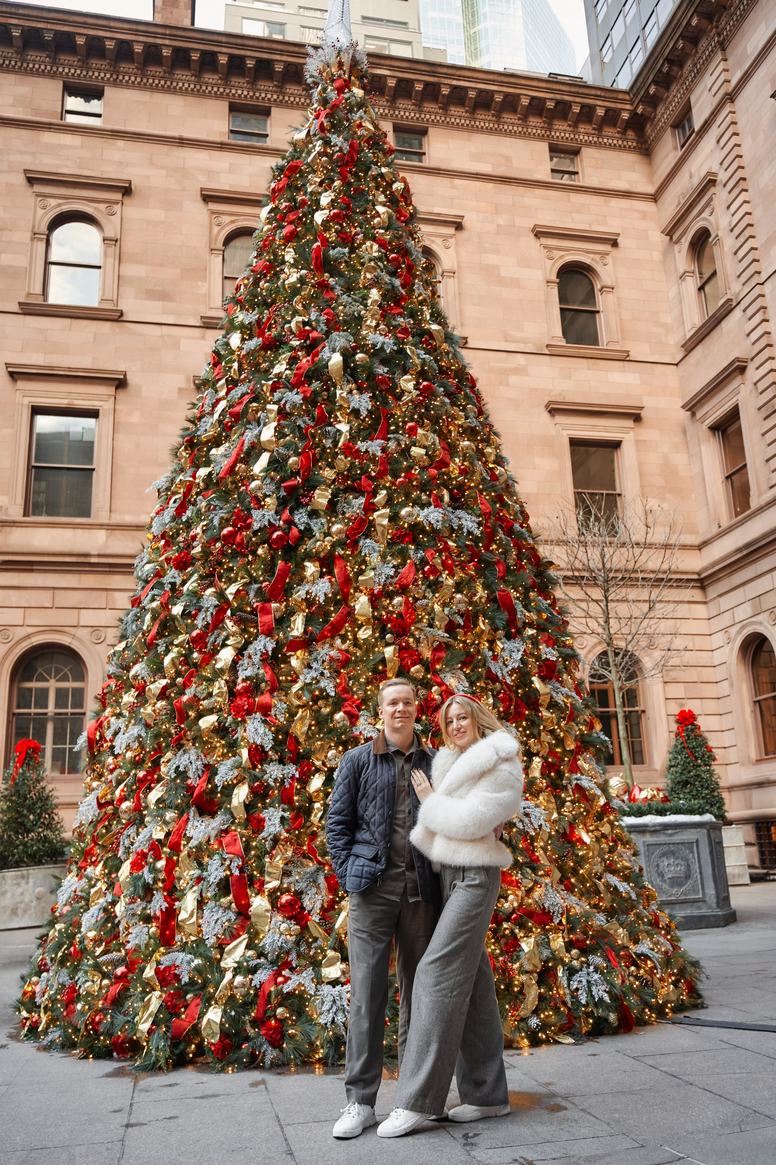 Christmas Mini Session 🎄. Professional Wedding and event photographer USA New York