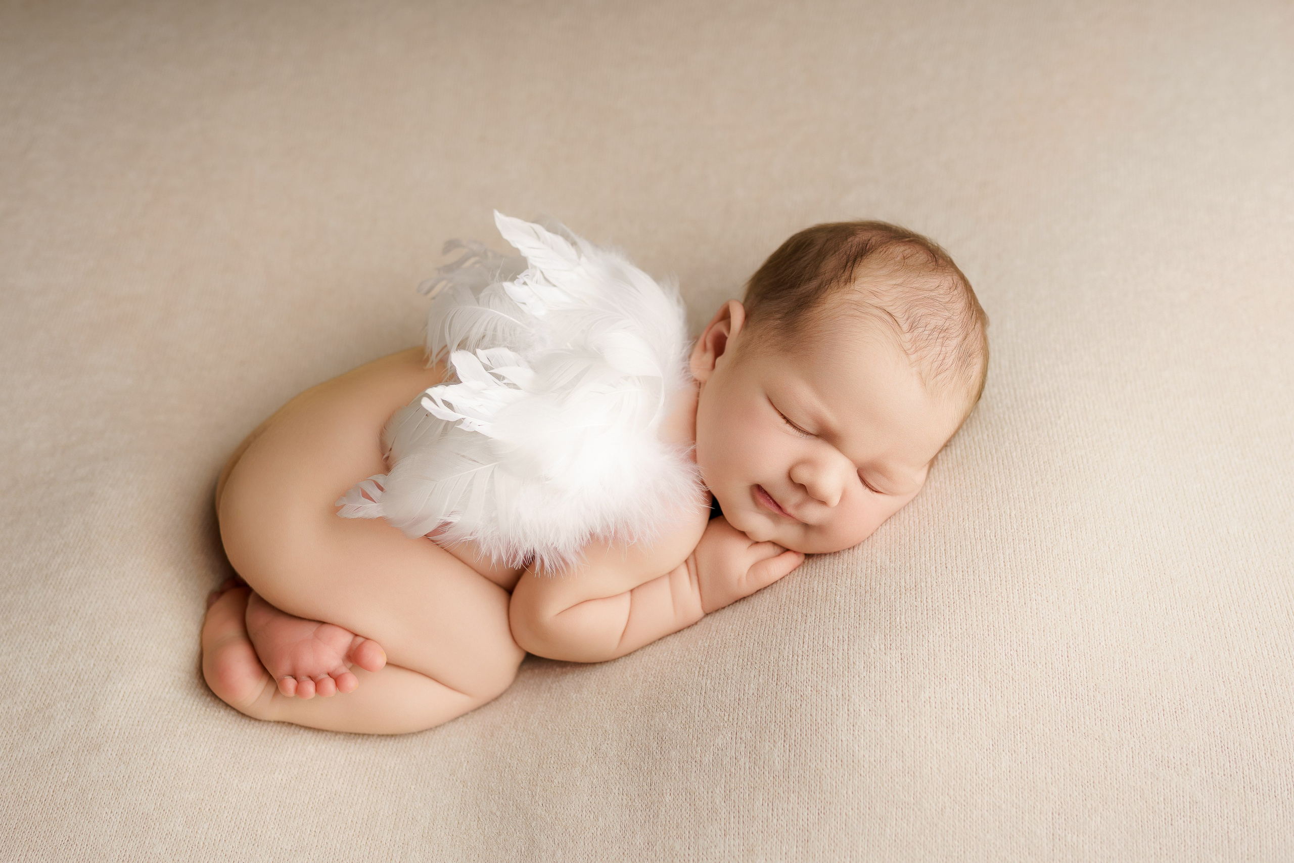 Esu Aleksandra naujagimių ir kudikių fotografė iš Vilniaus