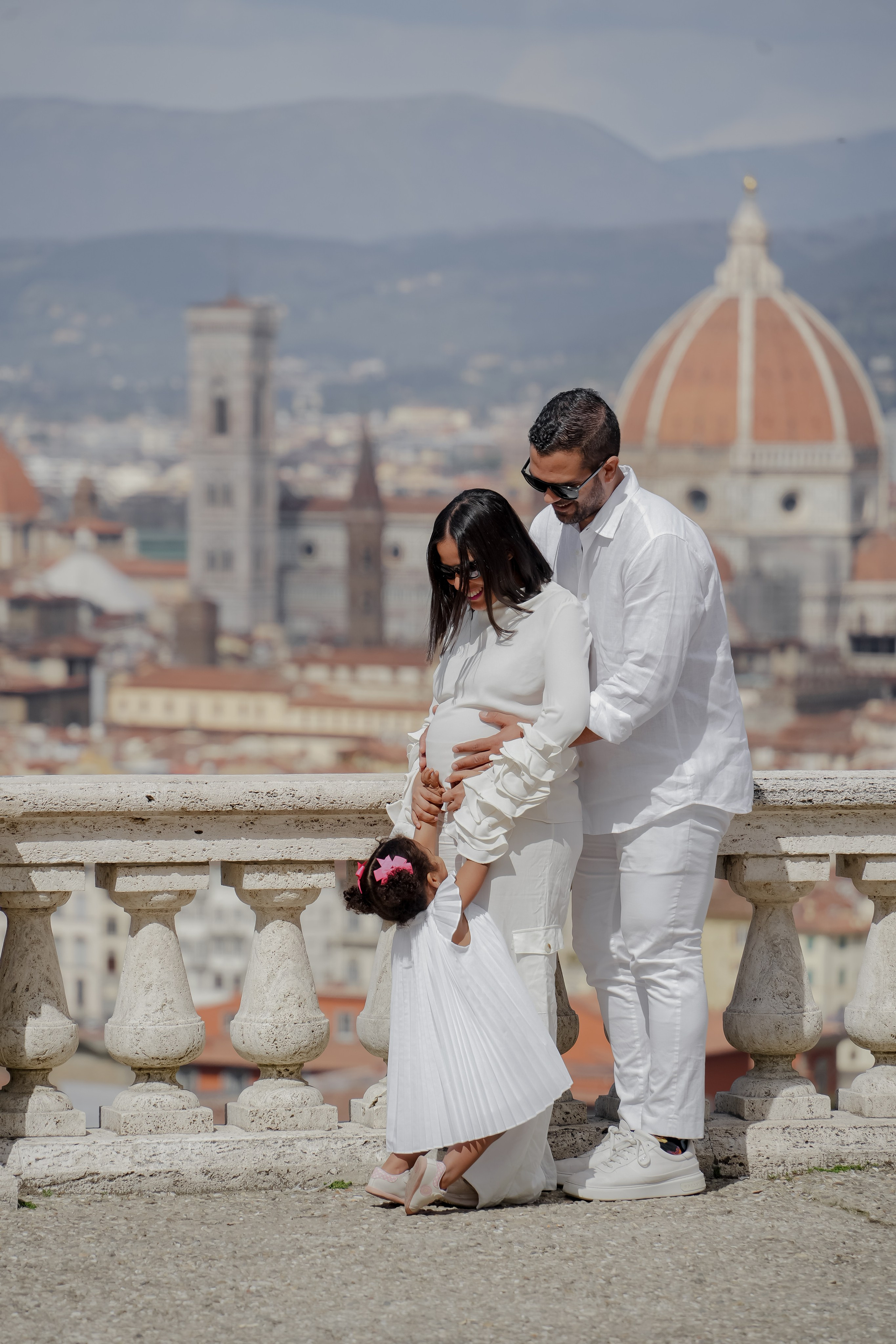 Family Photoshoot. Wedding Photographer in Italy