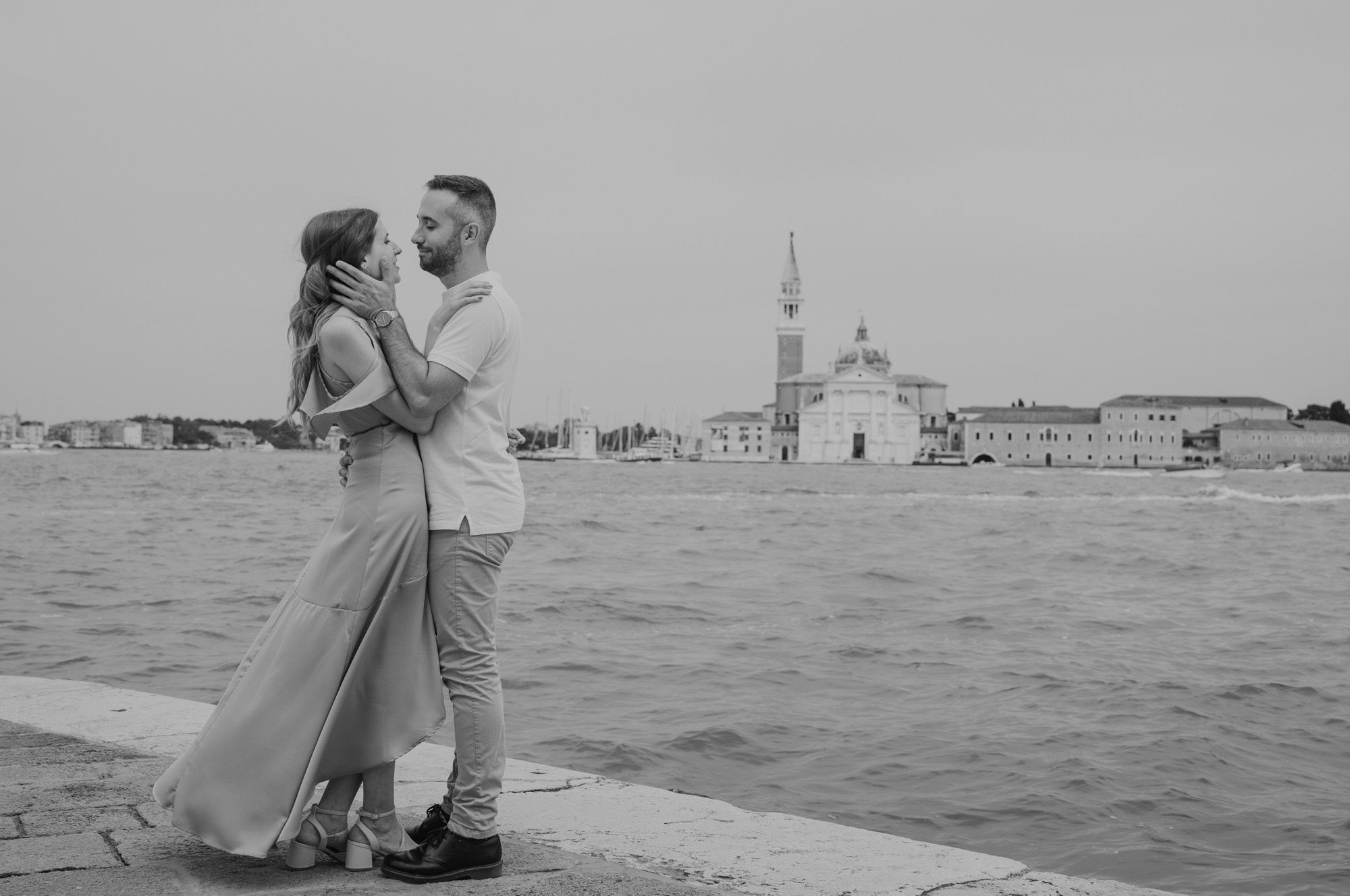 Sesión de Fotos de Preboda en Venecia | El Velo Blanco. El Velo Blanco I Fotógrafos de Bodas