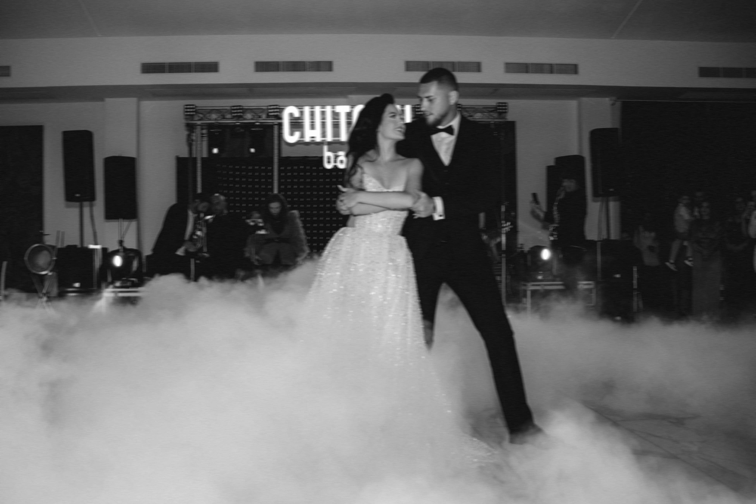 Catalina & Remus. Raw Studio. Fotograful tau de nunta!