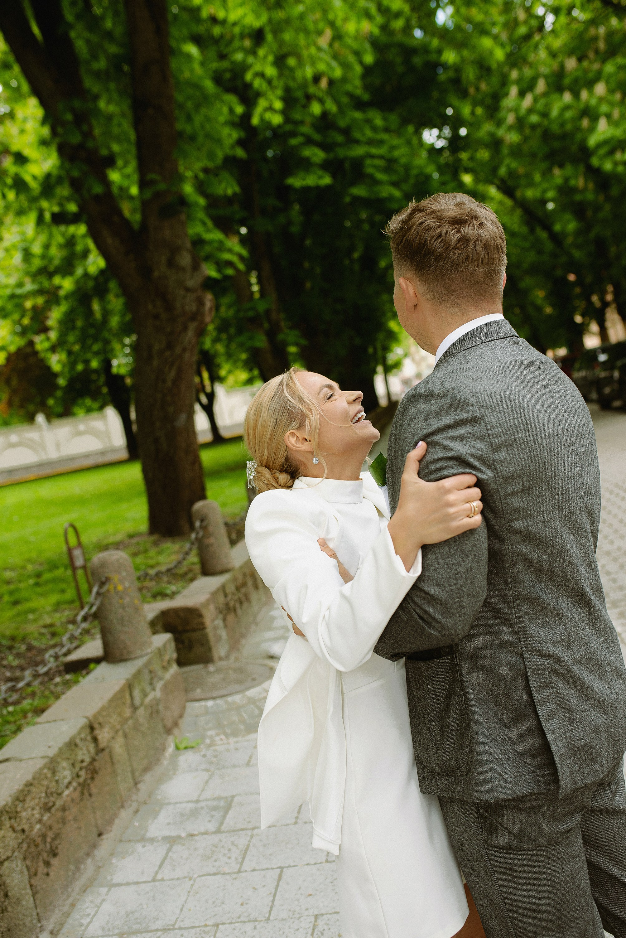 Vestuvių fotografė, vestuvių fotografas visoje Lietuvoje, vestuvių fotografė Vilniuje, jausminga ir jauki vestuvių fotografija, laikui nepavaldi vestuvių fotografija; Vestuvių fotografė Pakruojyje; Vestuvių fotografė Šiauliuose;Vestuvių fotografė Panevėžyje; vestuvių fotografė Kaune; Vestuvių fotografė Biržuose; vestuvių fotografė Pasvalyje; vestuvių fotografė Klaipėdoje