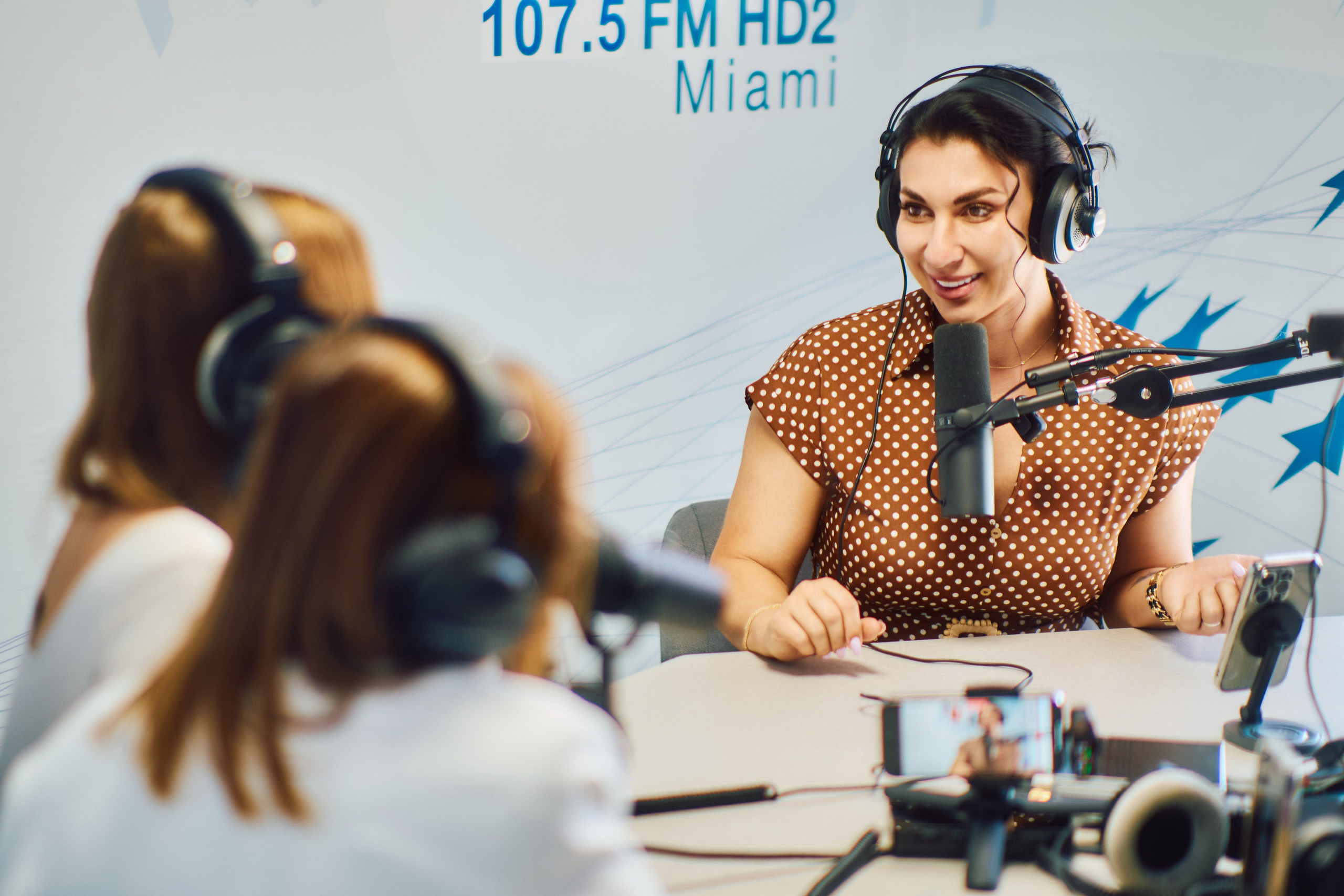 Как помочь дочери добиться успеха и собрать 1 млн подписчиков. ИРА И ЯСЯ. ON THE VIBE OF SUCCESS — A blog about extraordinary people with Kristi