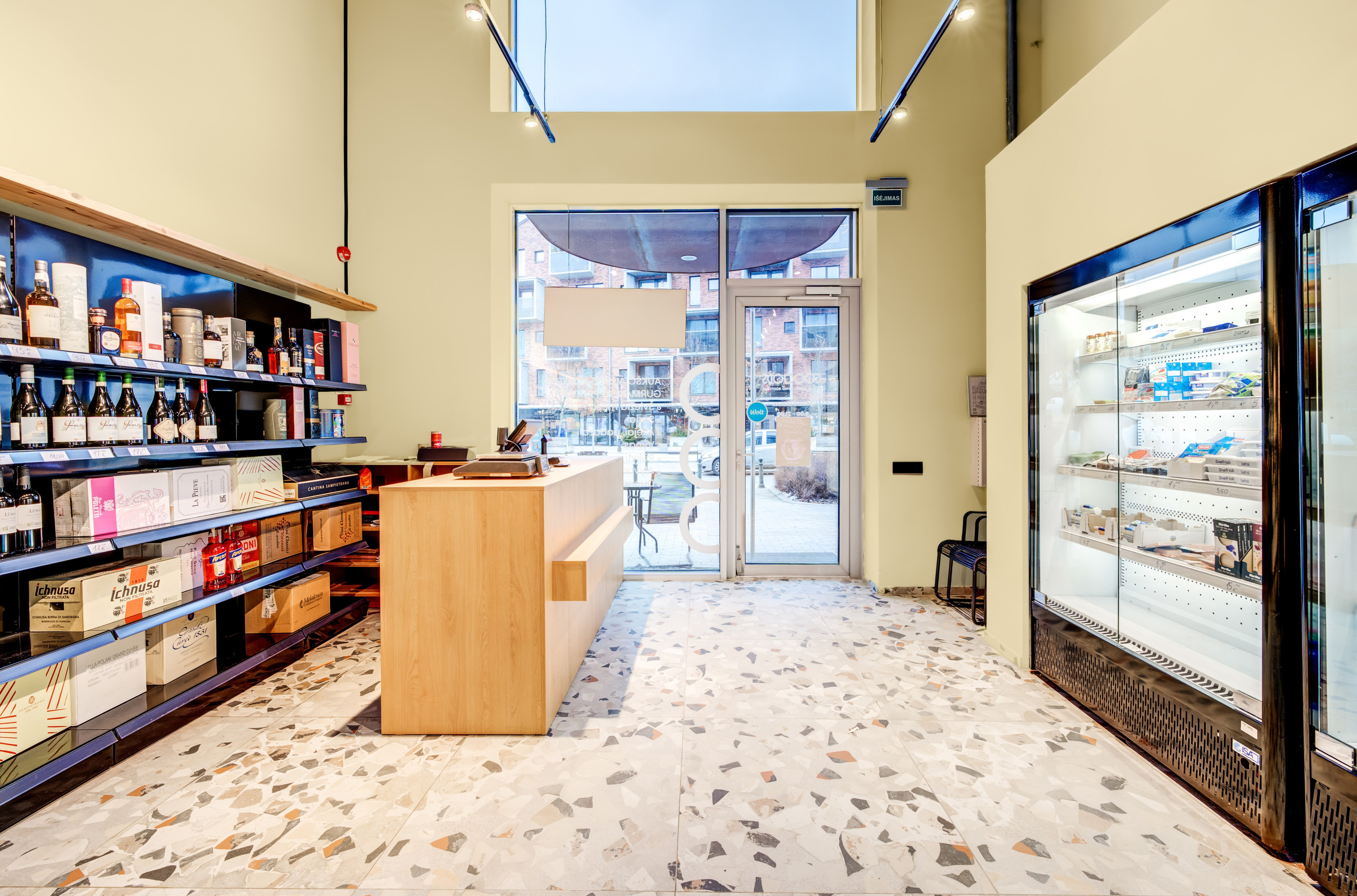 Fotosesija. Komercinės Patalpos Aukštaičių g. 7, Vilnius | Nuoma Biurui ar Parduotuvei. Elina Sapiega fotografė Vilniuje