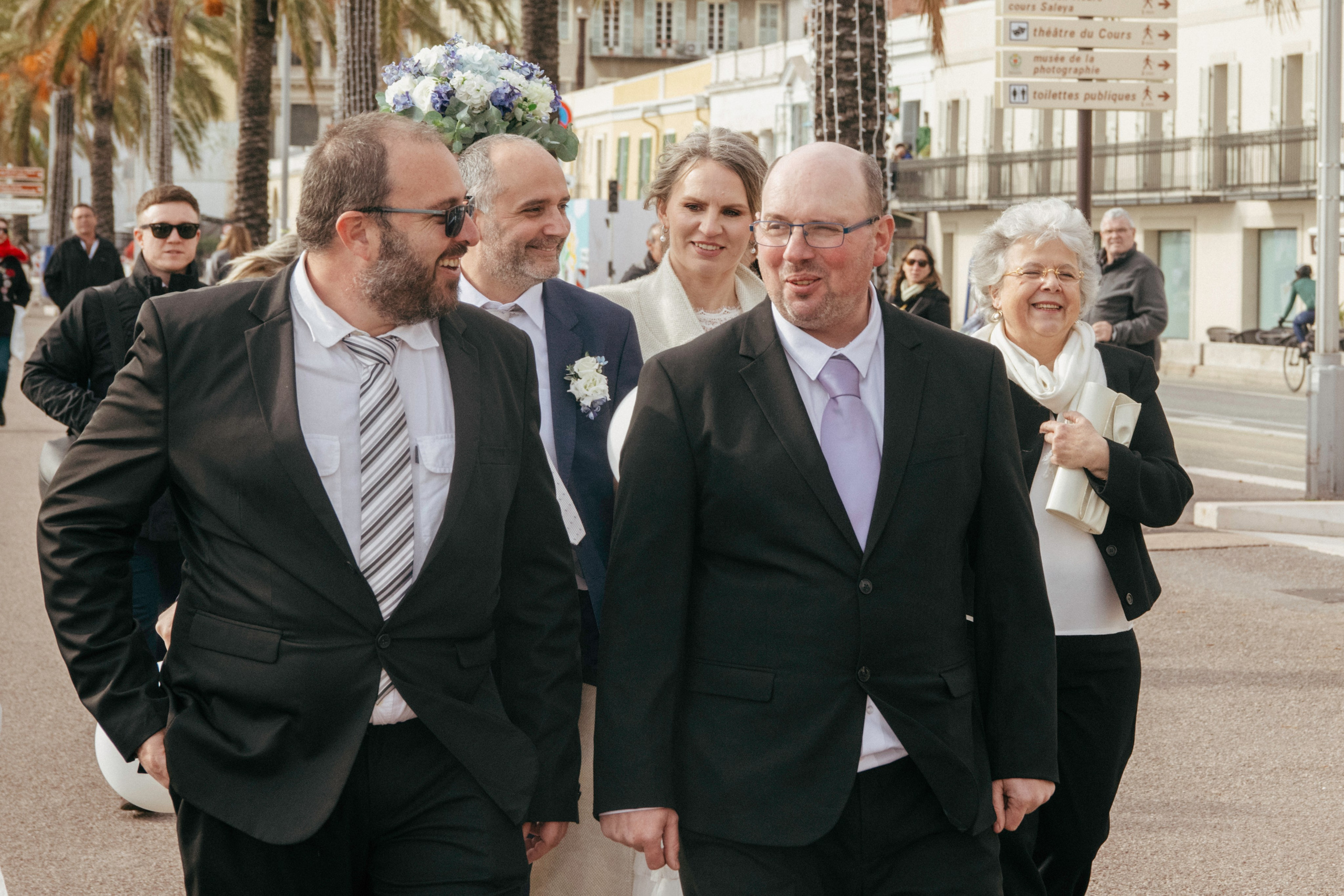La séance photo de mariage sur la Côte d’Azur. Photographe sur Cote d’Azur. Portraits de familles, couples, enfants, événements