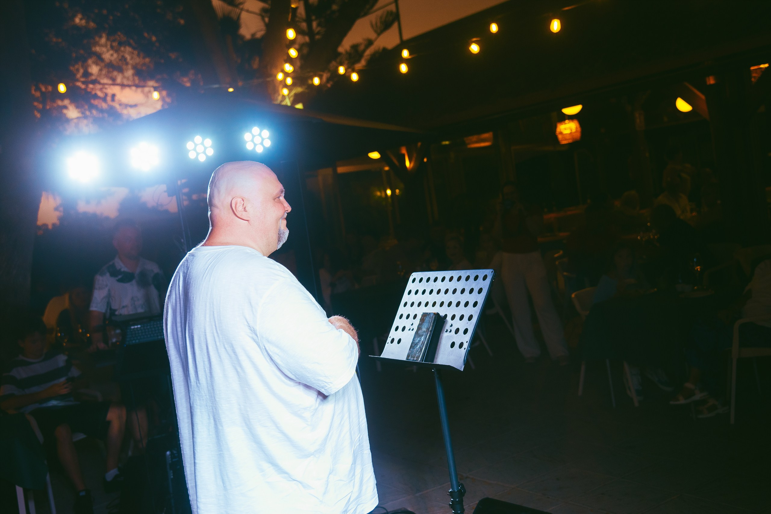 Photo report from a creative evening at the El Bosque Animado restaurant, Torrevieja