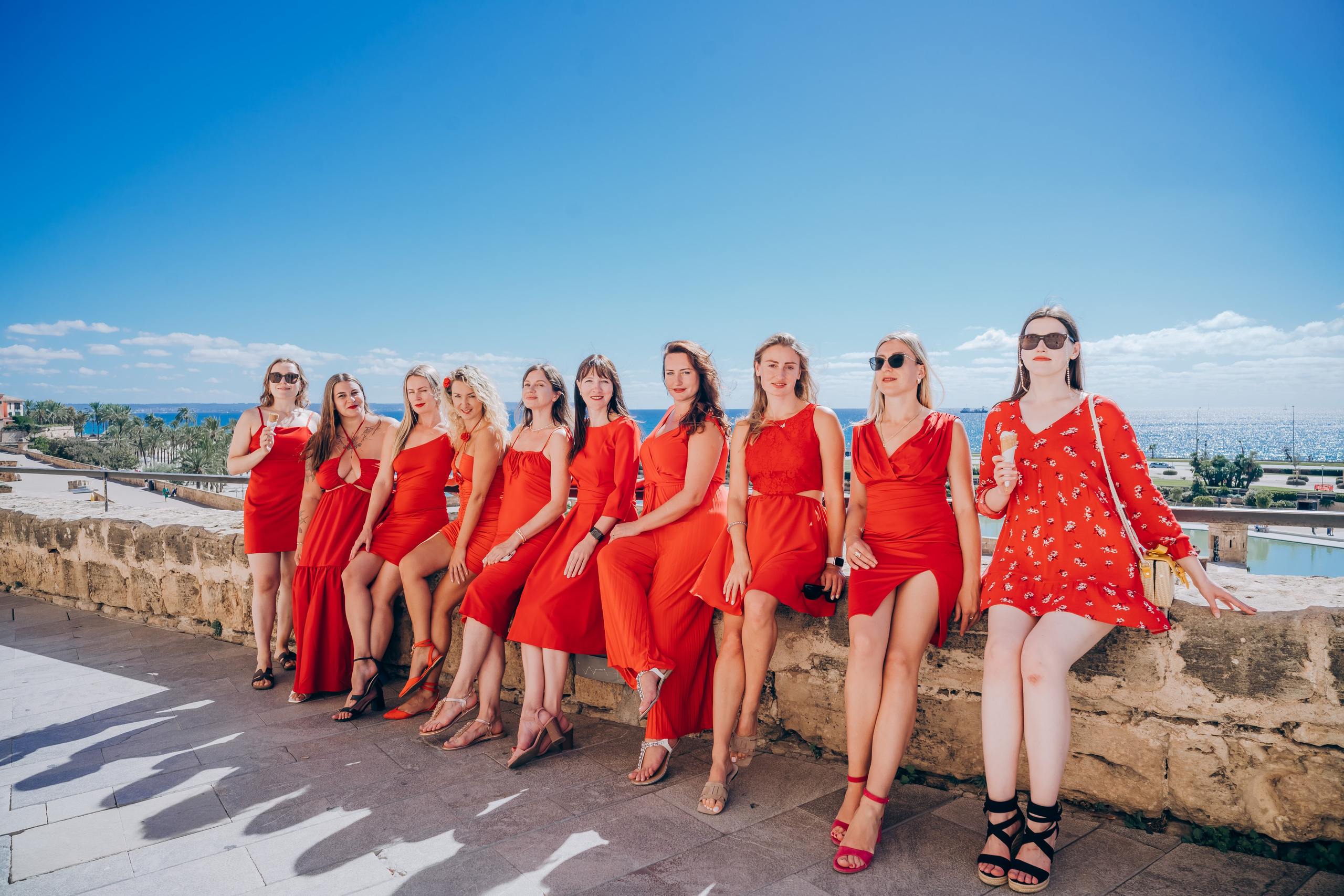 Ladys in red. Фотограф у Пальма де Майорка