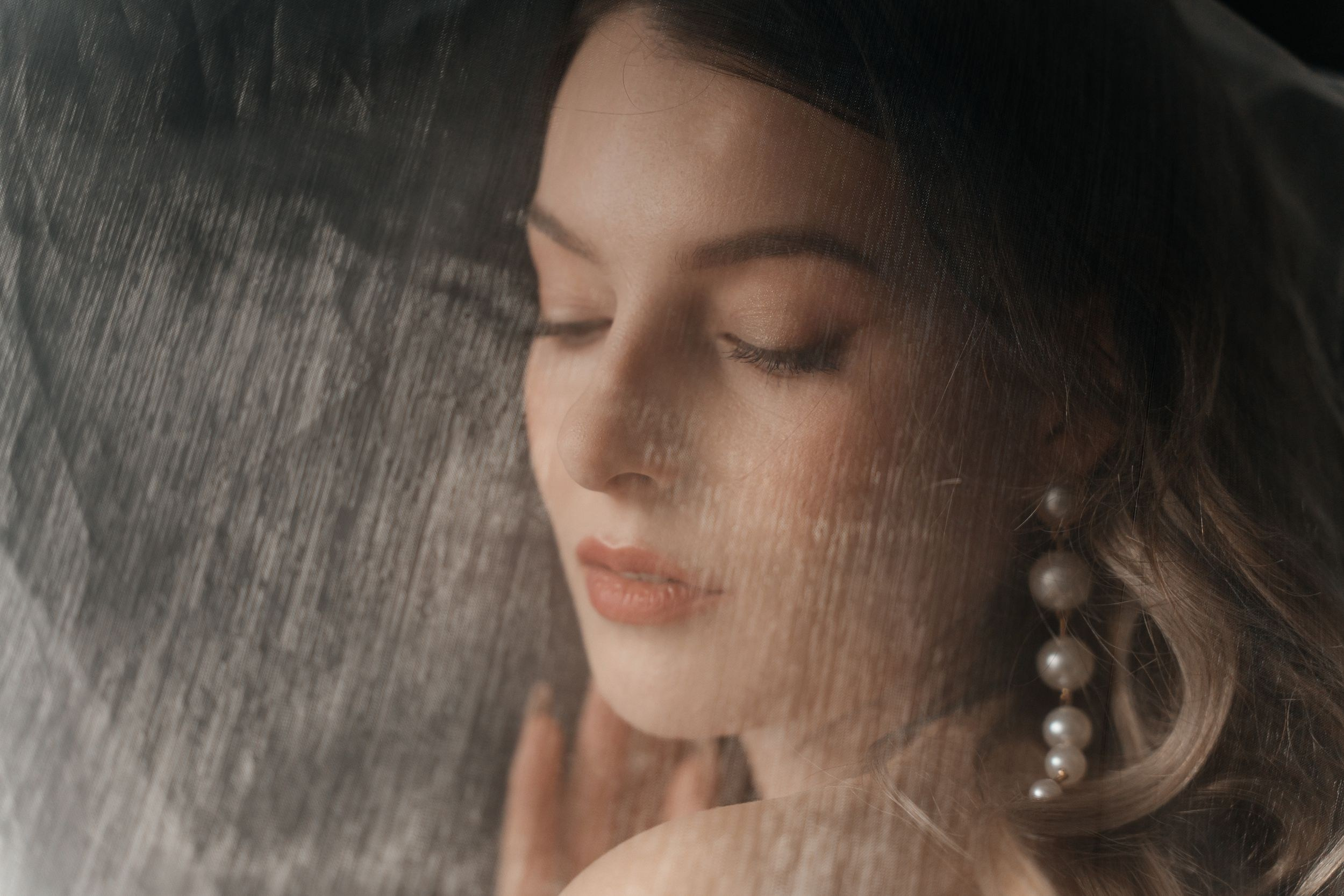 Getting Ready Together Before the Wedding Day. Wedding photographer & videographer Frankfurt | Denis Mirosnik