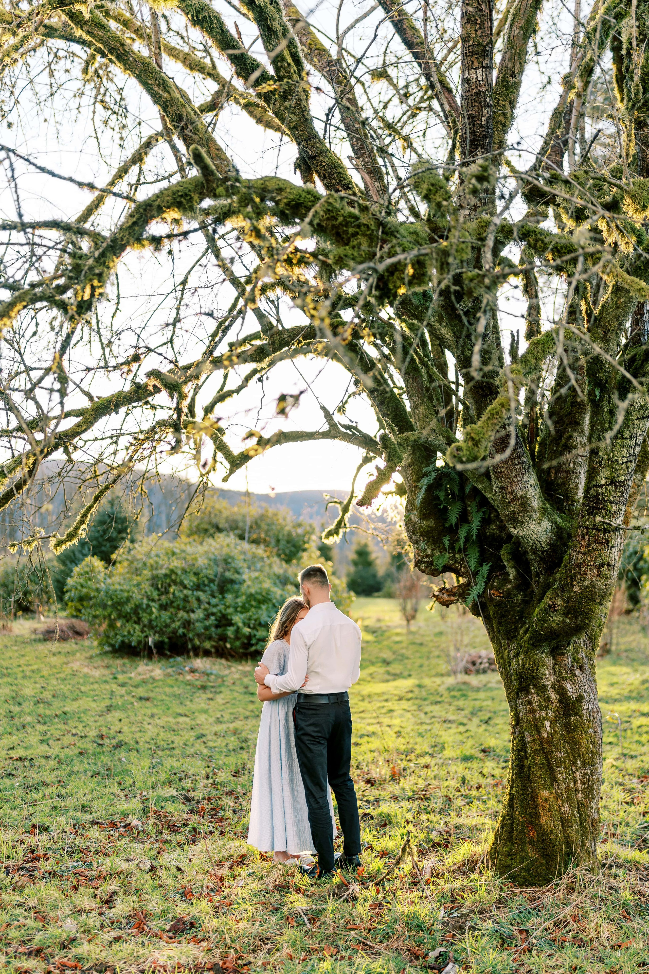 Engagement photo shoot/ Dmitry and Julia/ February 2024. North Bend, Washington. EVAN ARISTOV WEDDING PHOTOGRAPHY — Seattle Wedding Photographer