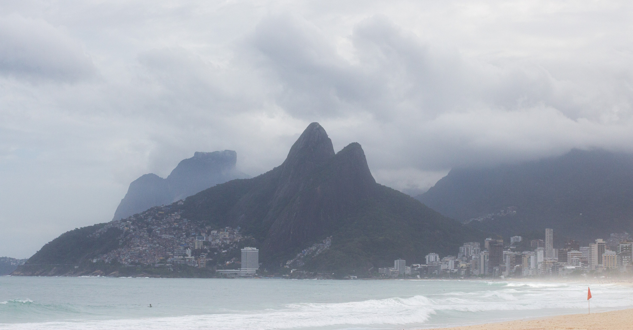 Deus e Brasileiro. Natalia Olfert Fotografie