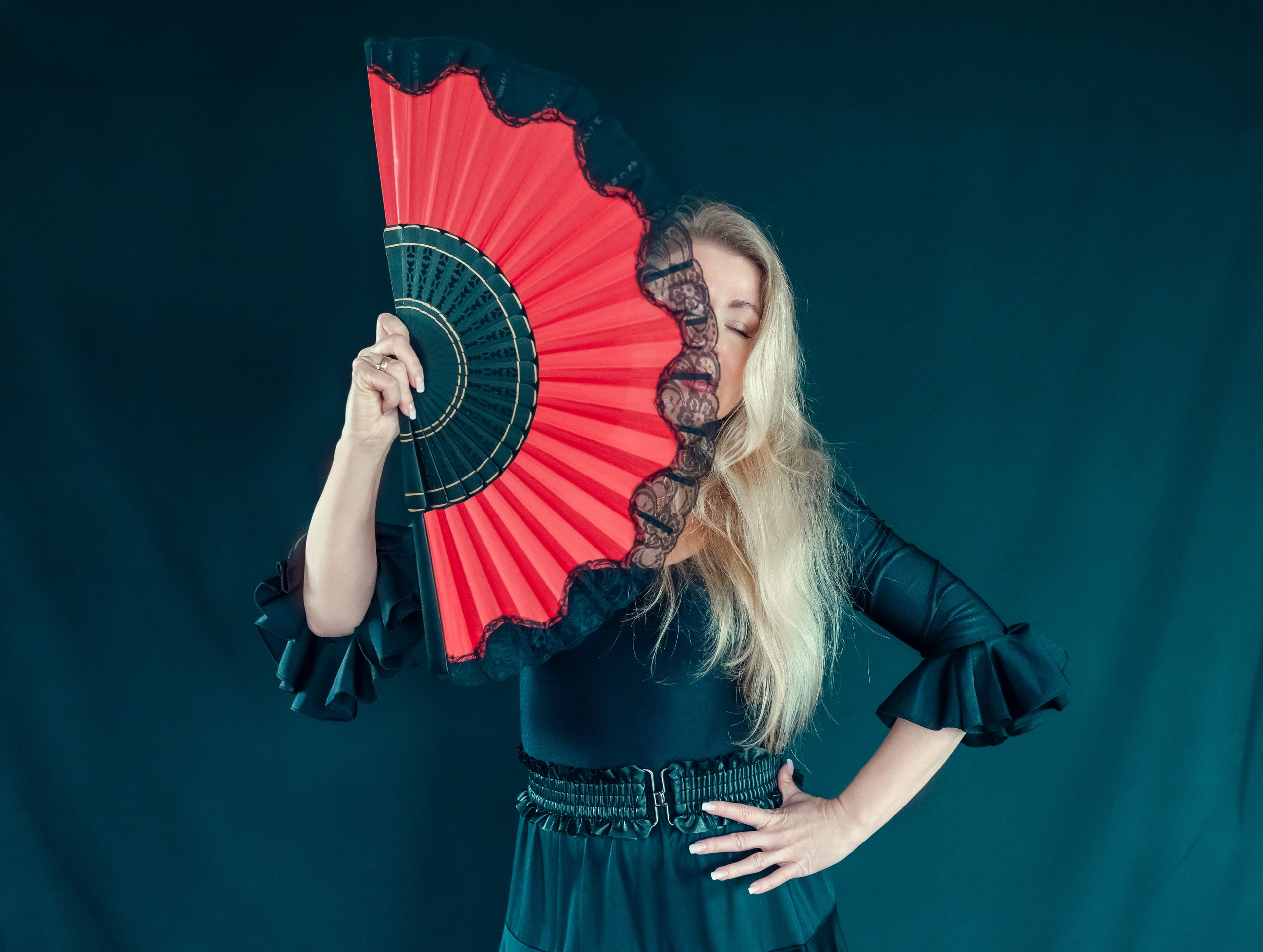 Schwarz-Rot. Natalia Olfert Fotografie