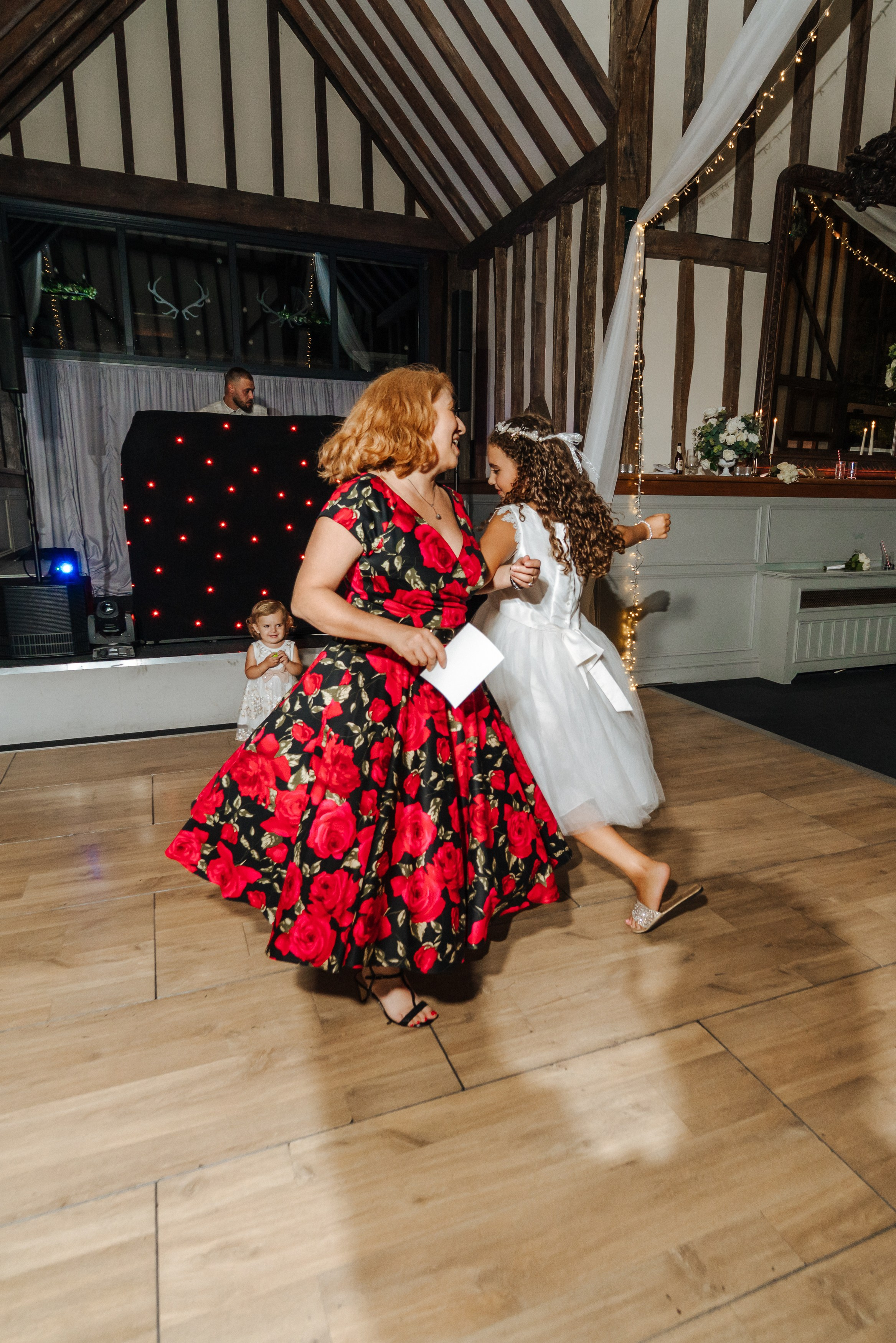 Wedding at Essendon Country Club. Photographer in England Ekaterina Romanova