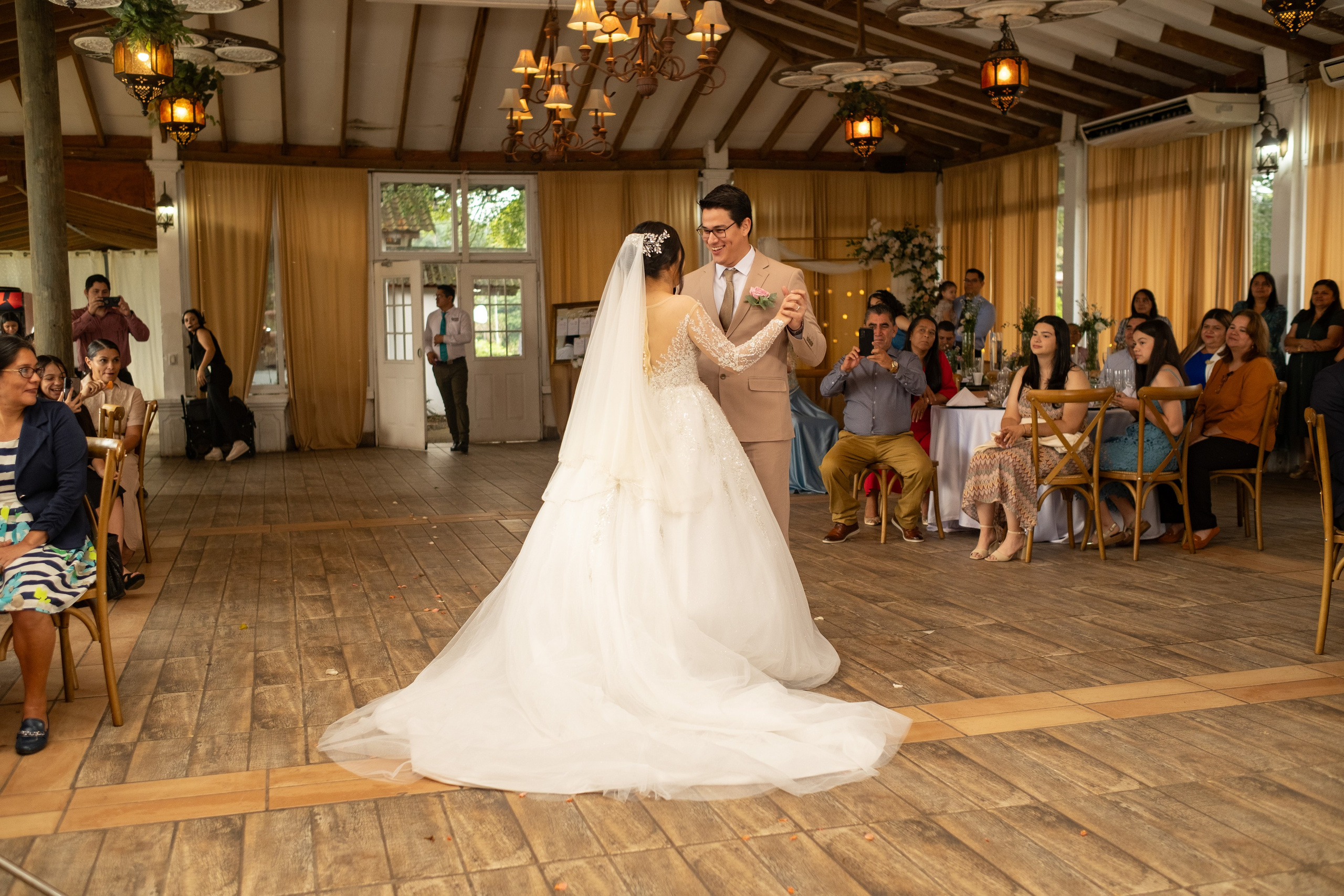 Abi & Gio. Daniel Brand | Fotografía de Bodas y Comercial en Honduras