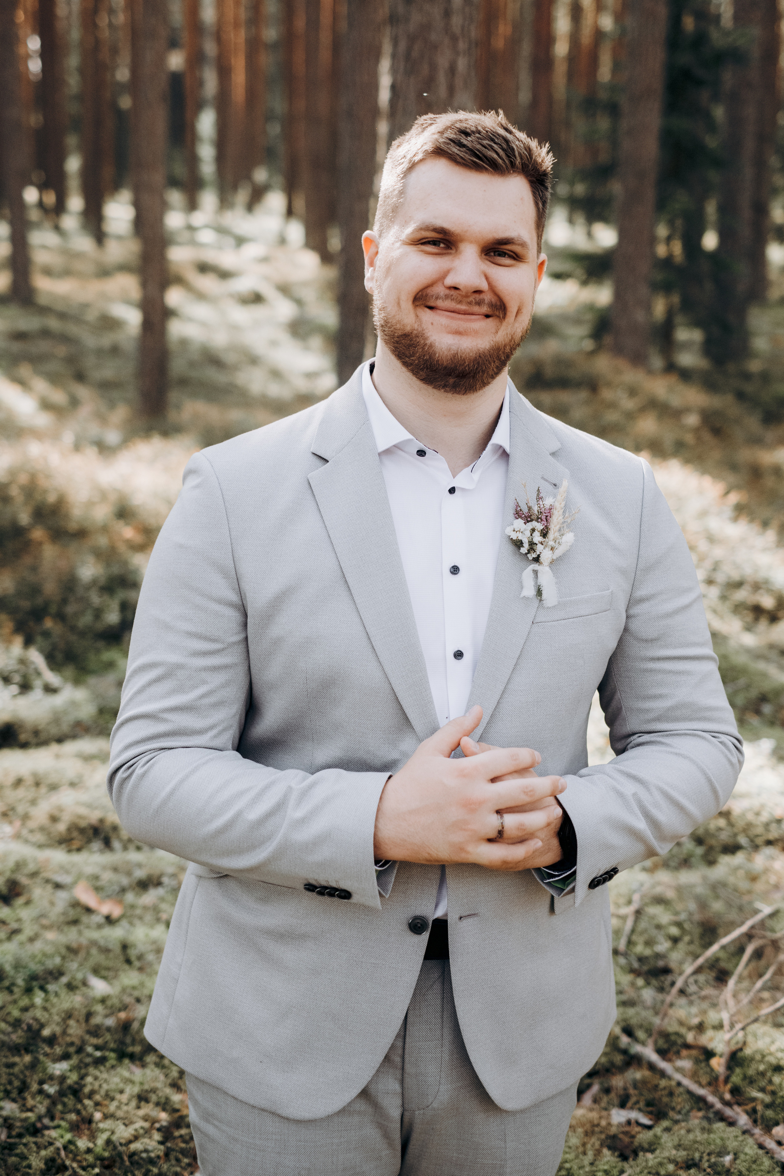 Kāzu foto stāsts Valmierā - Viesu nams Siltumnīca | Madara un Gvido. Kāzu × Ģimenes notikumu fotografs Edgars Kalniņš