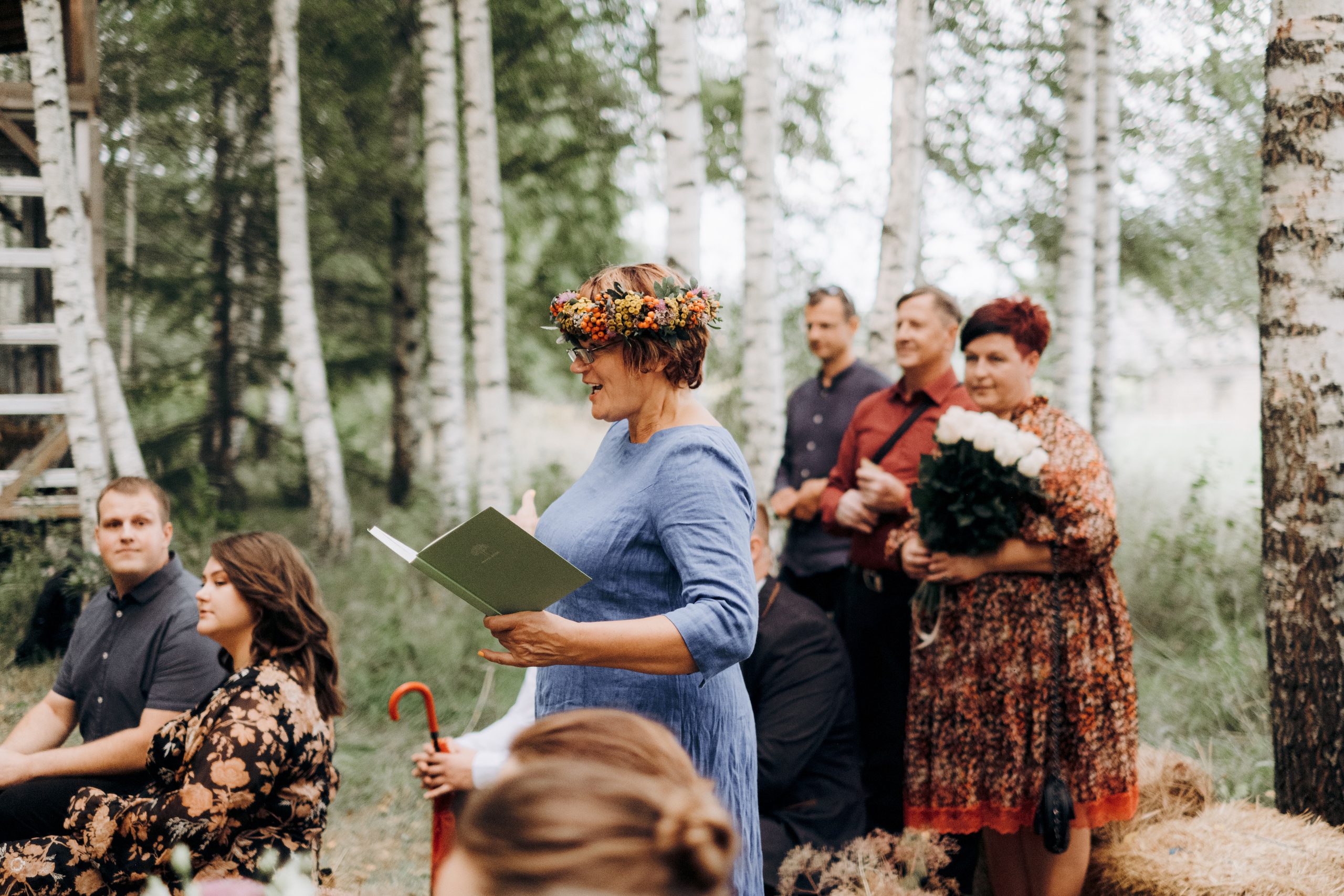 Kāzu foto stāsts Valmierā - Viesu nams Siltumnīca | Madara un Gvido. Kāzu × Ģimenes notikumu fotografs Edgars Kalniņš